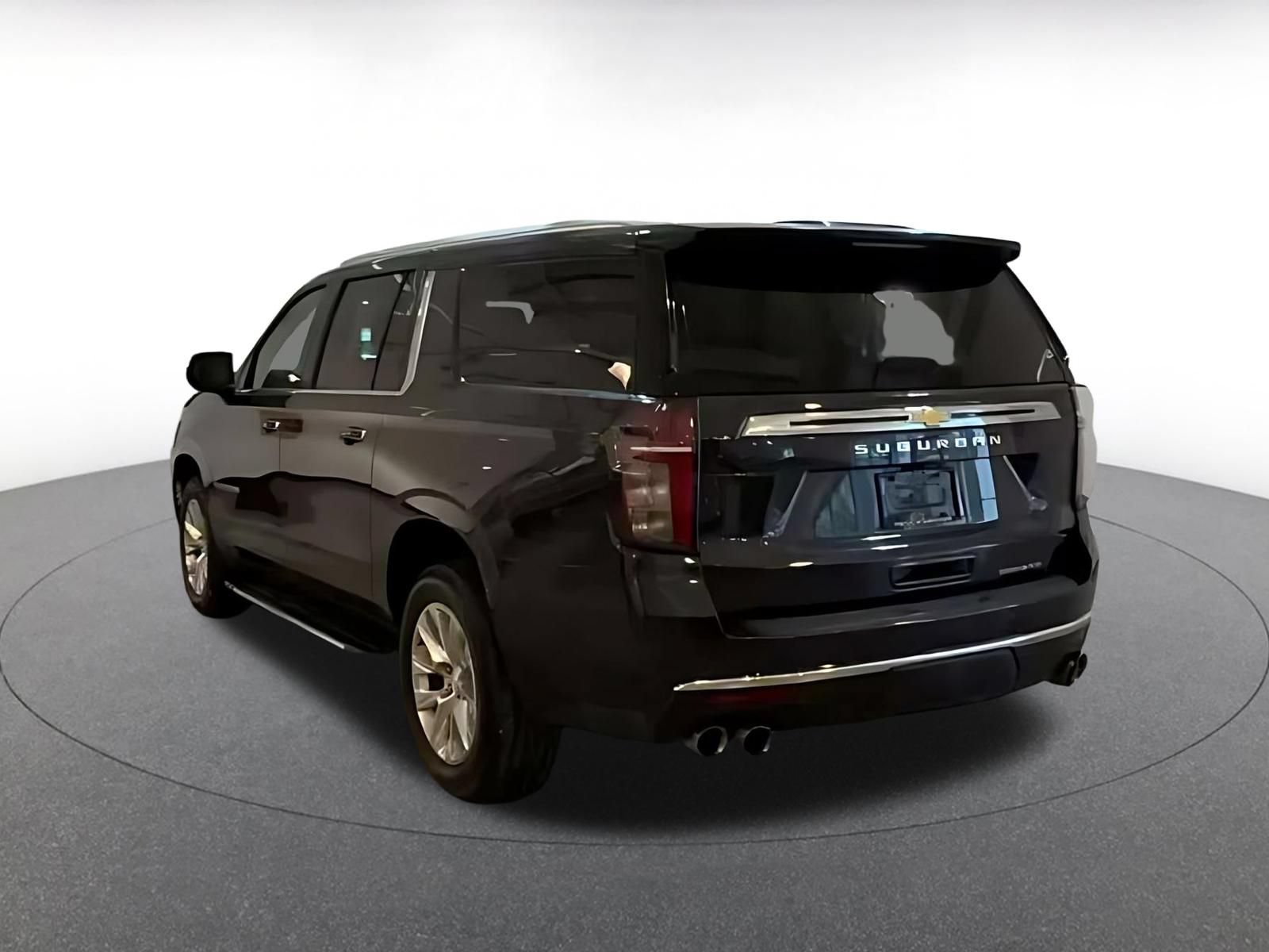 Thumbnail: 2023 Chevrolet Suburban - 10