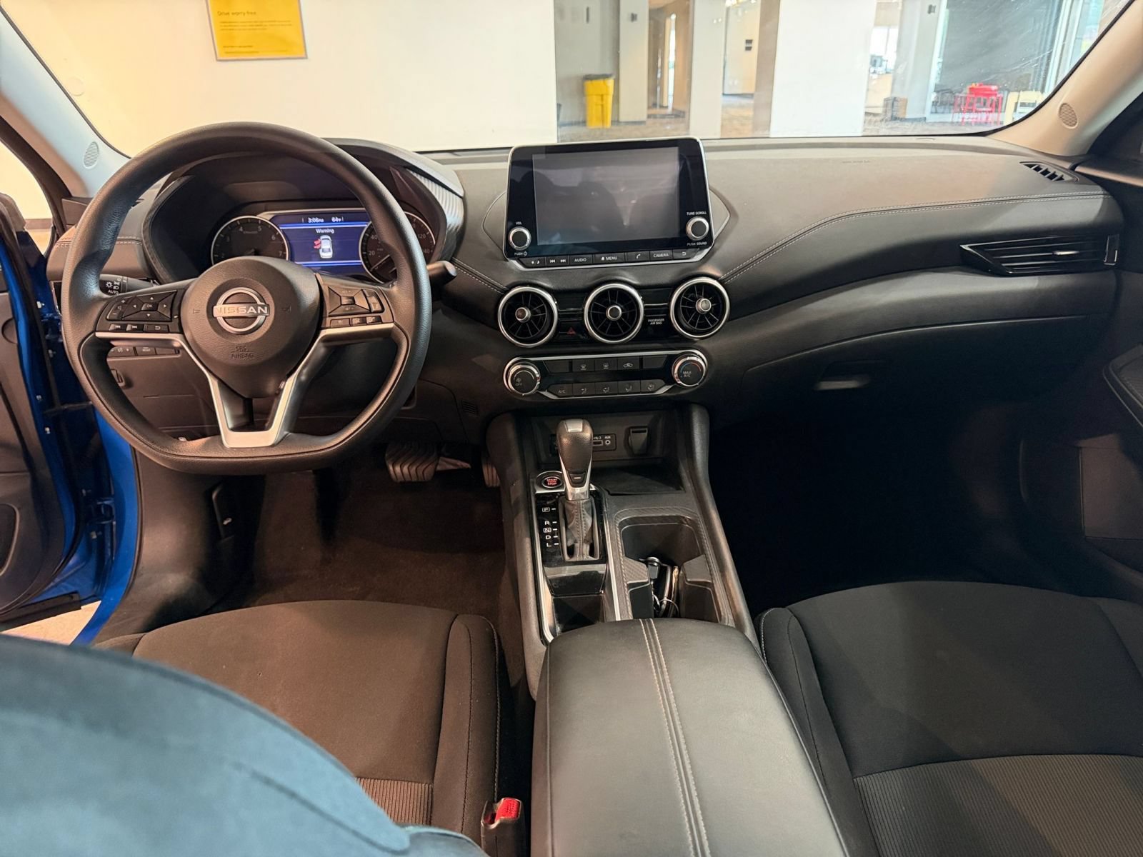 Thumbnail: 2025 Nissan Sentra - 32