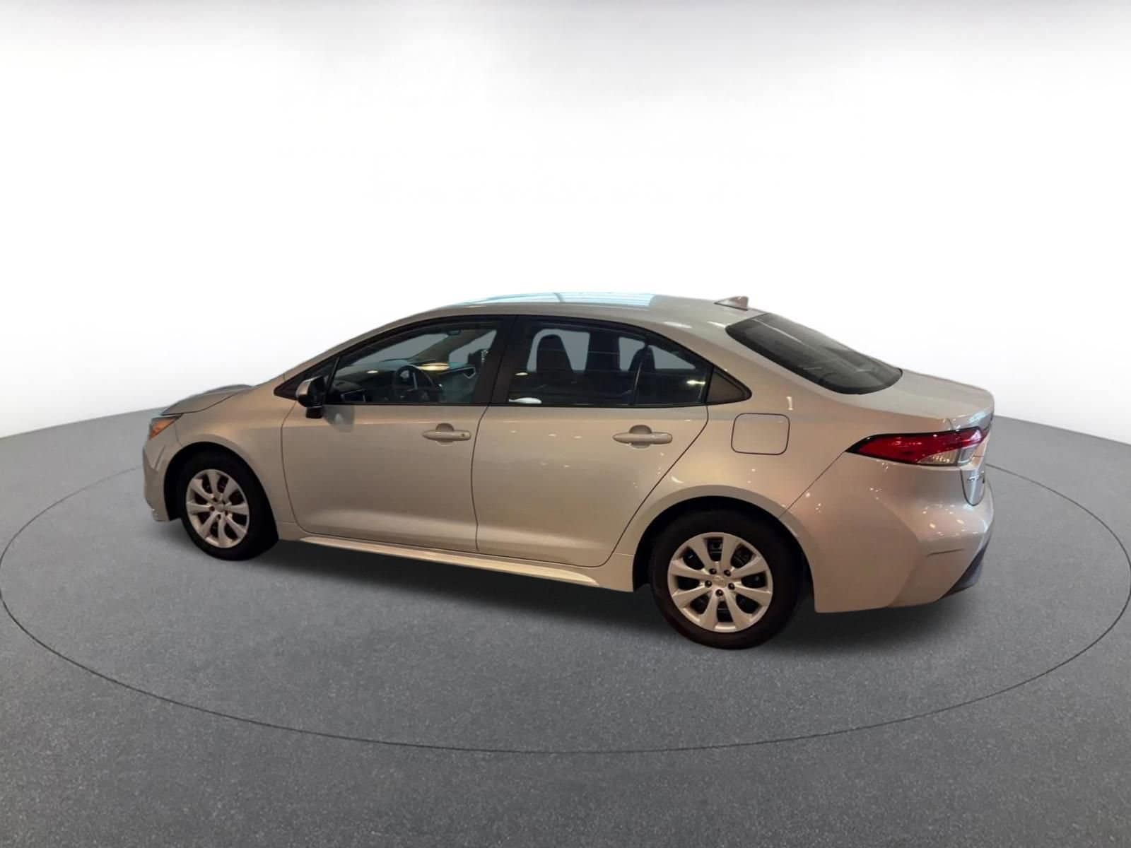 Thumbnail: 2025 Toyota Corolla - 10