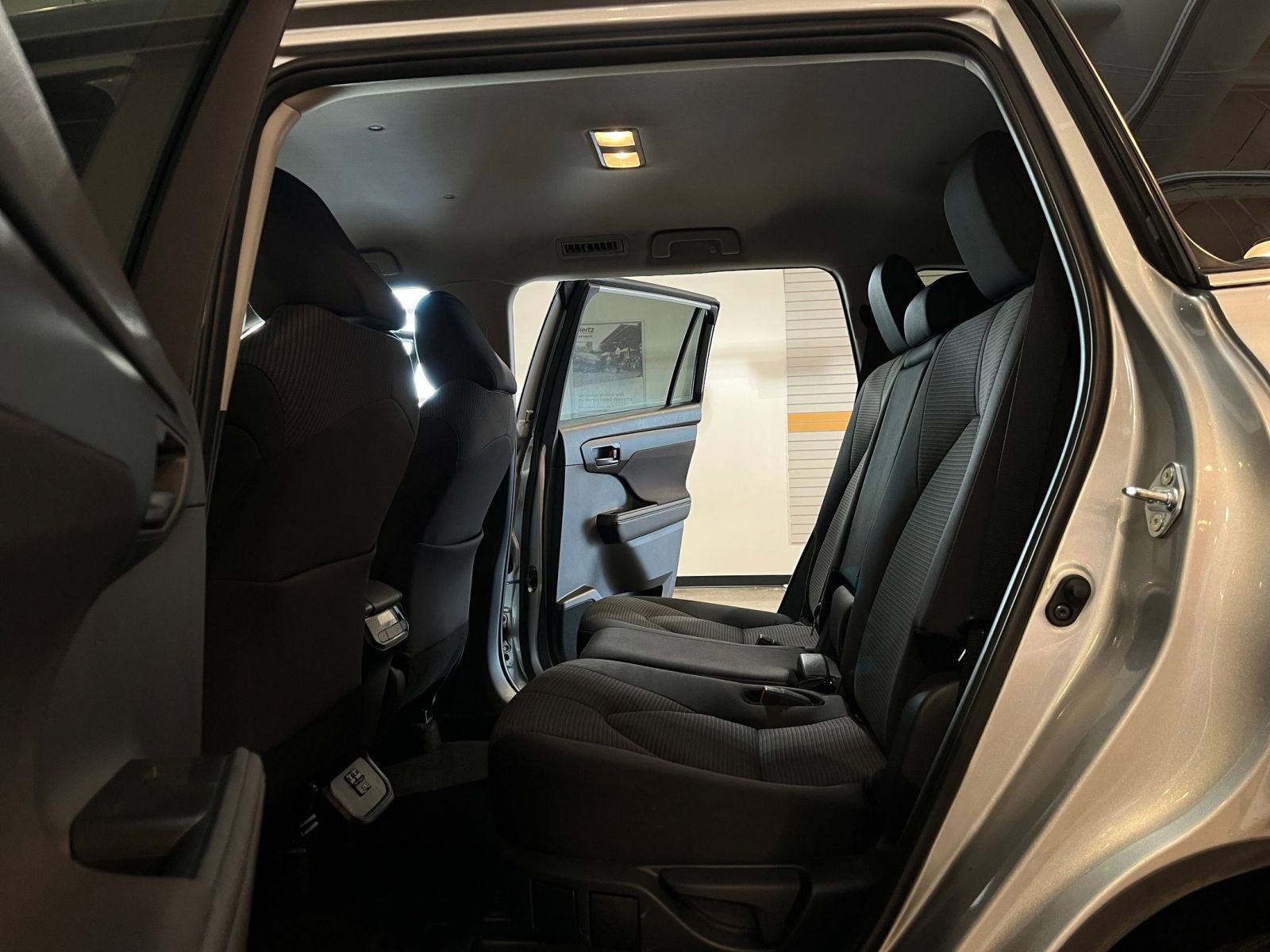 Thumbnail: 2025 Toyota Highlander - 27