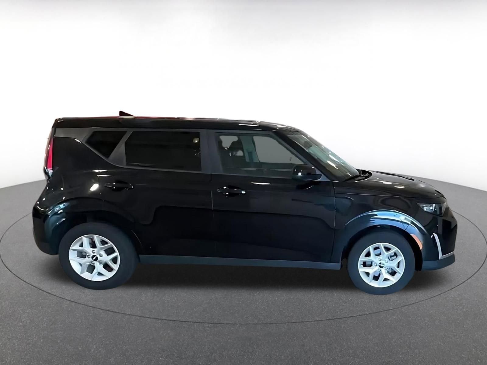 Thumbnail: 2025 Kia Soul - 14