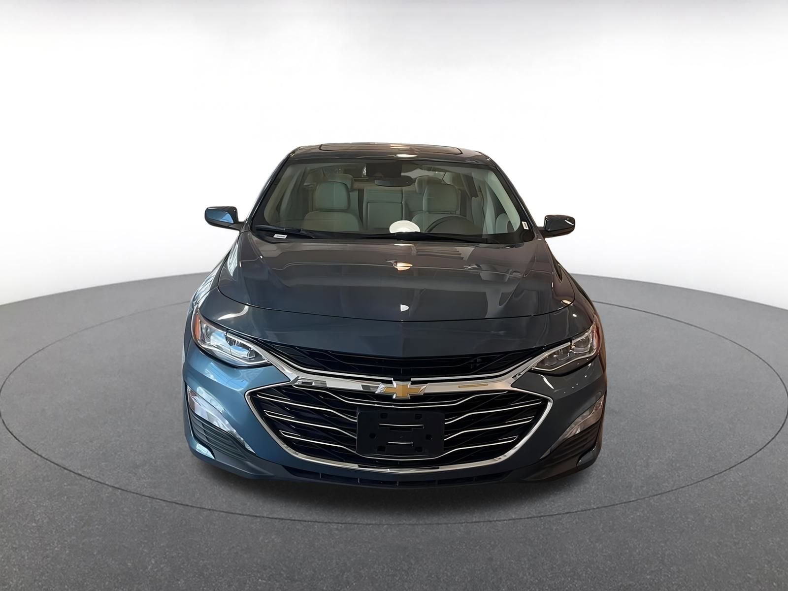 Thumbnail: 2024 Chevrolet Malibu - 4