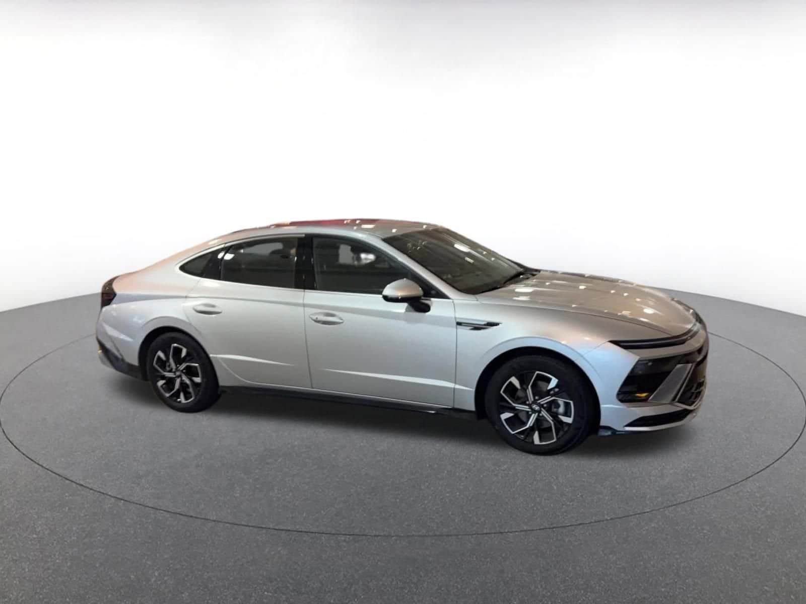 Thumbnail: 2025 Hyundai Sonata - 2