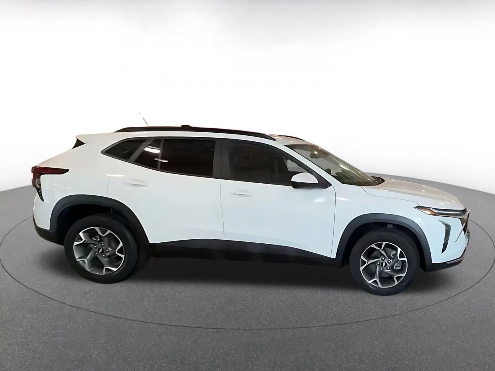 Thumbnail: 2025 Chevrolet Trax - 12