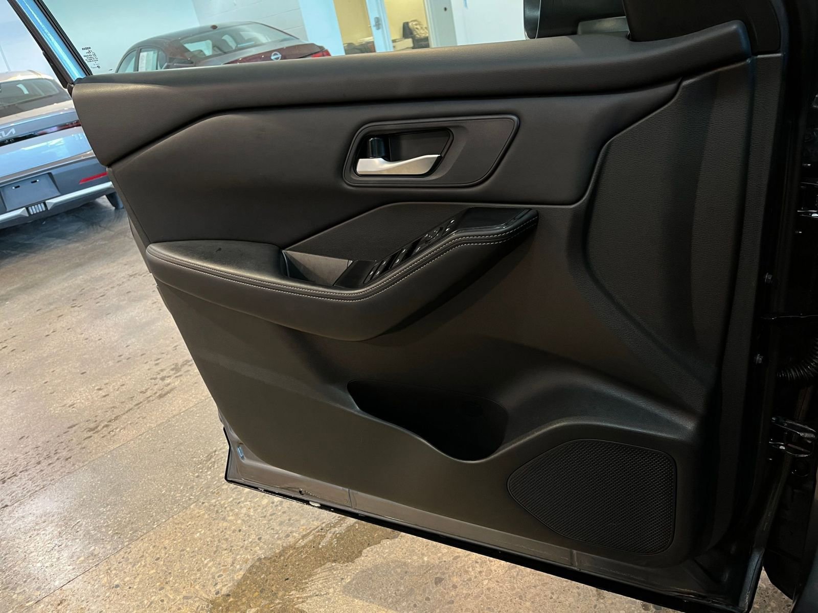 Thumbnail: 2025 Nissan Rogue - 18