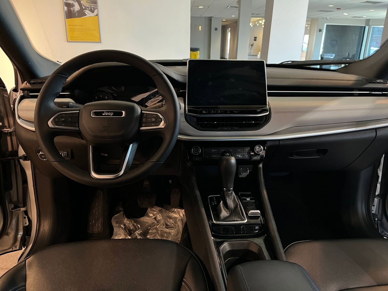 Thumbnail: 2025 Jeep Compass - 34