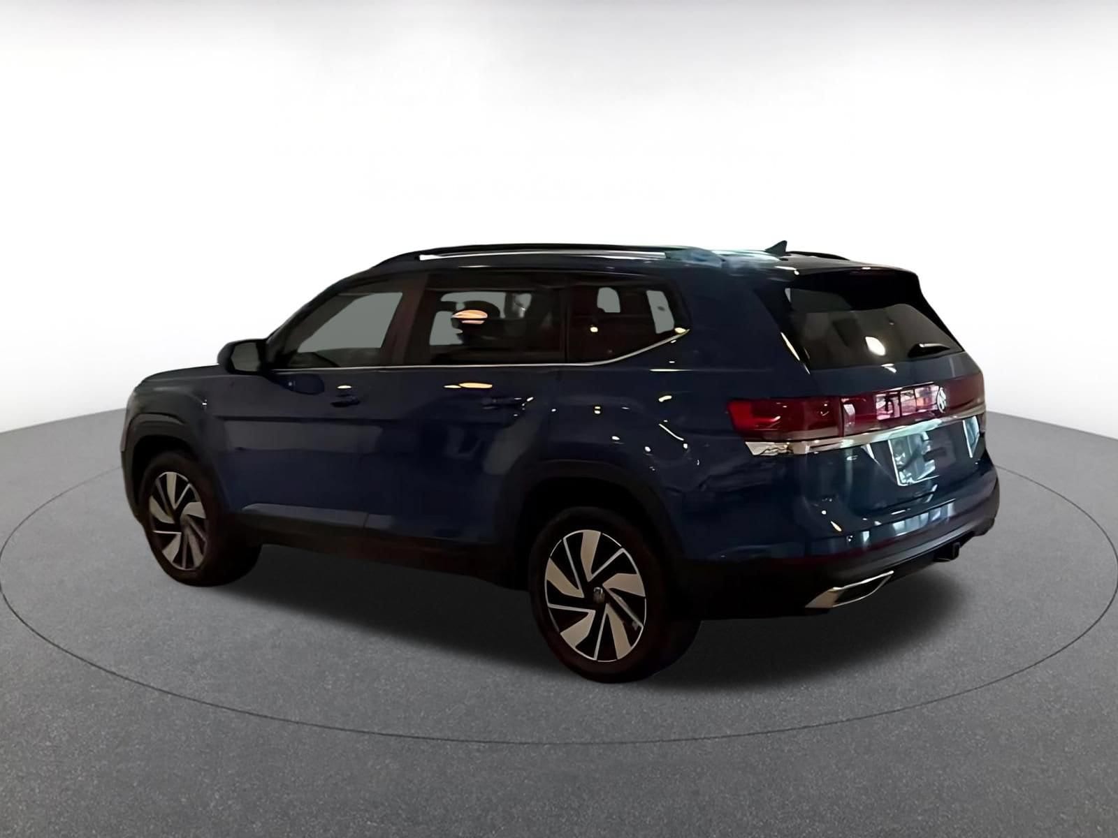 Thumbnail: 2026 Volkswagen Atlas - 9