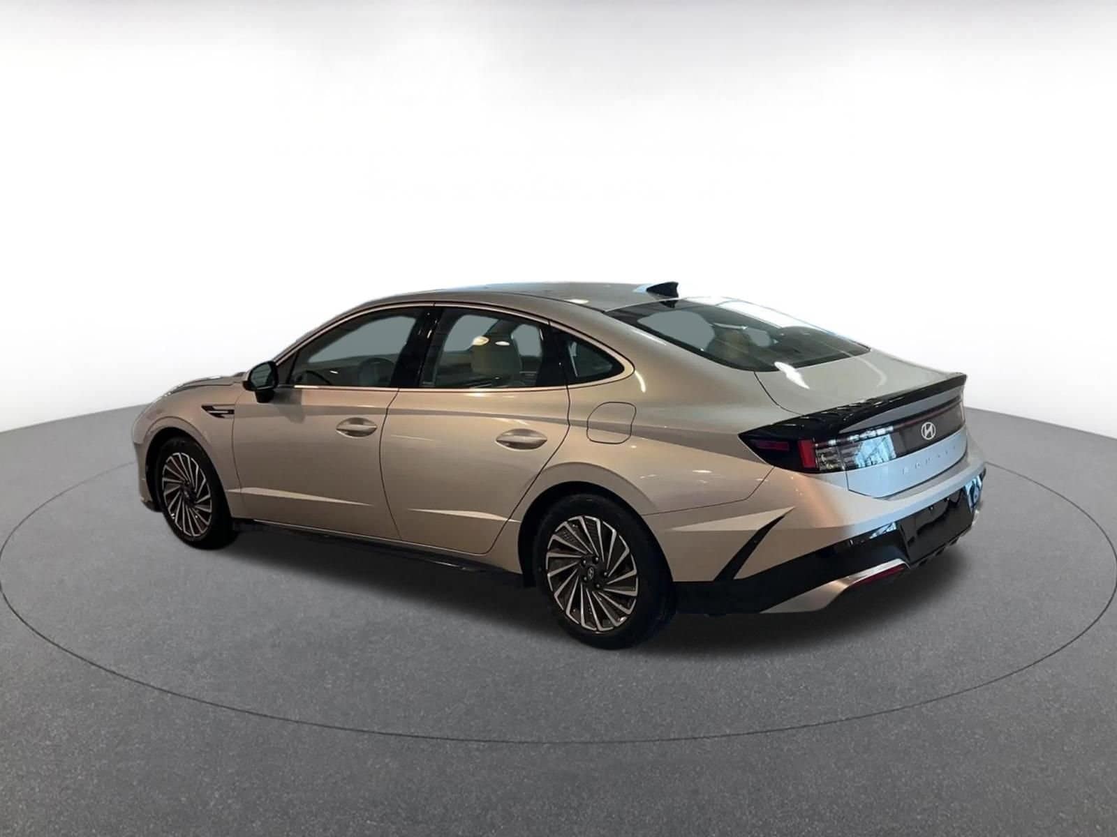 Thumbnail: 2025 Hyundai Sonata - 10