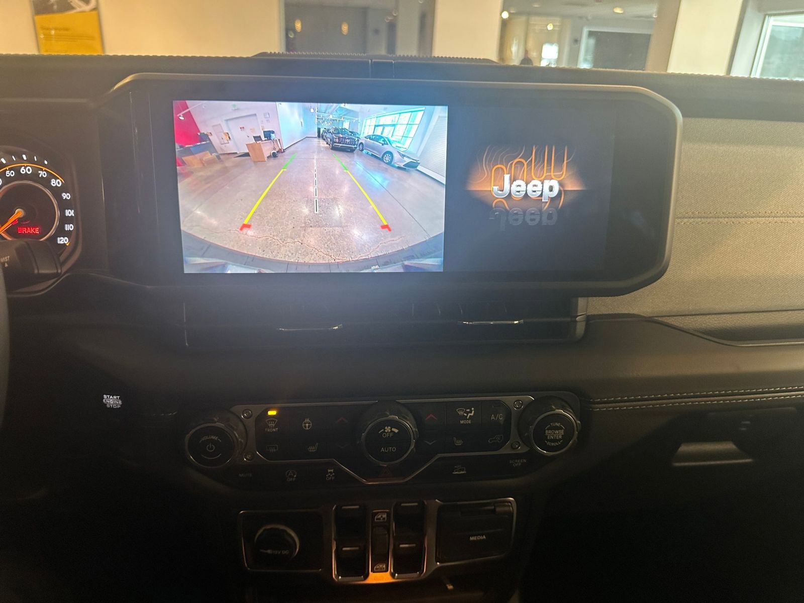 Thumbnail: 2025 Jeep Wrangler - 17