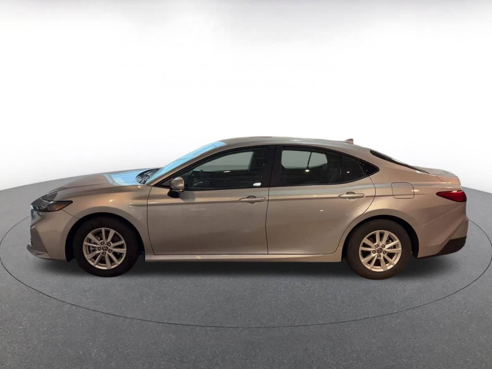 Thumbnail: 2025 Toyota Camry - 9