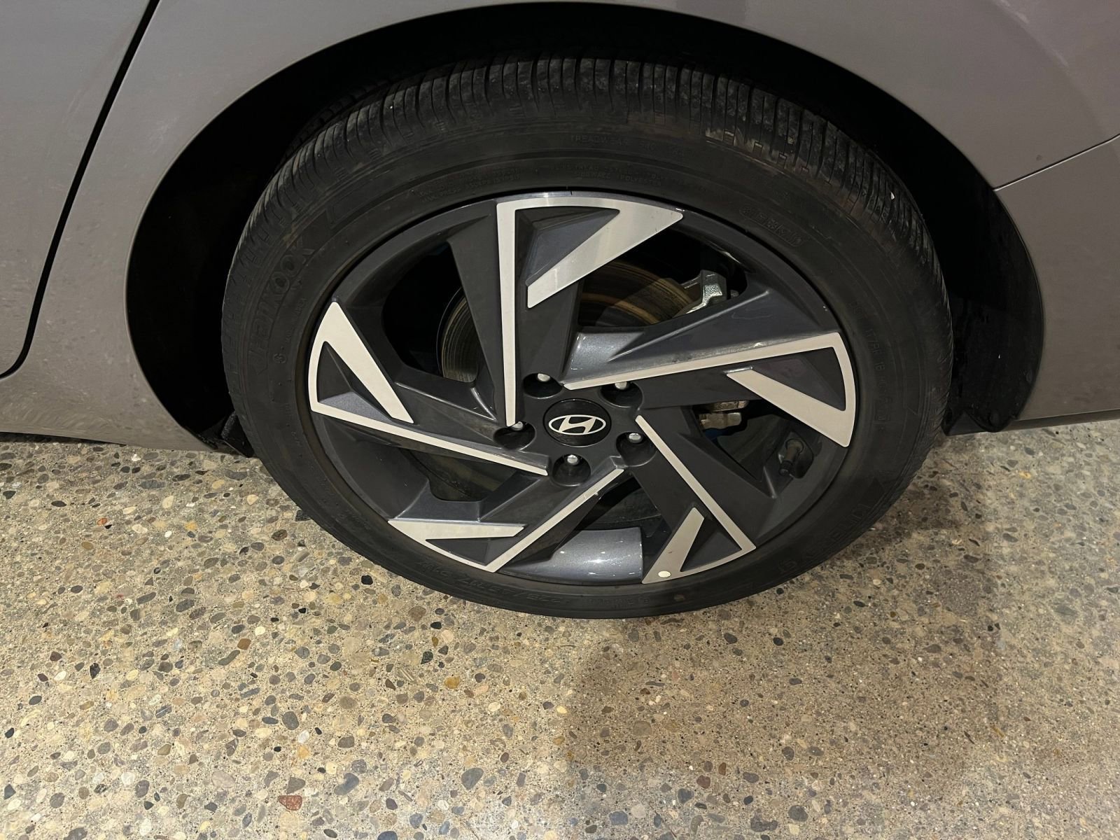 Thumbnail: 2025 Hyundai Elantra - 30