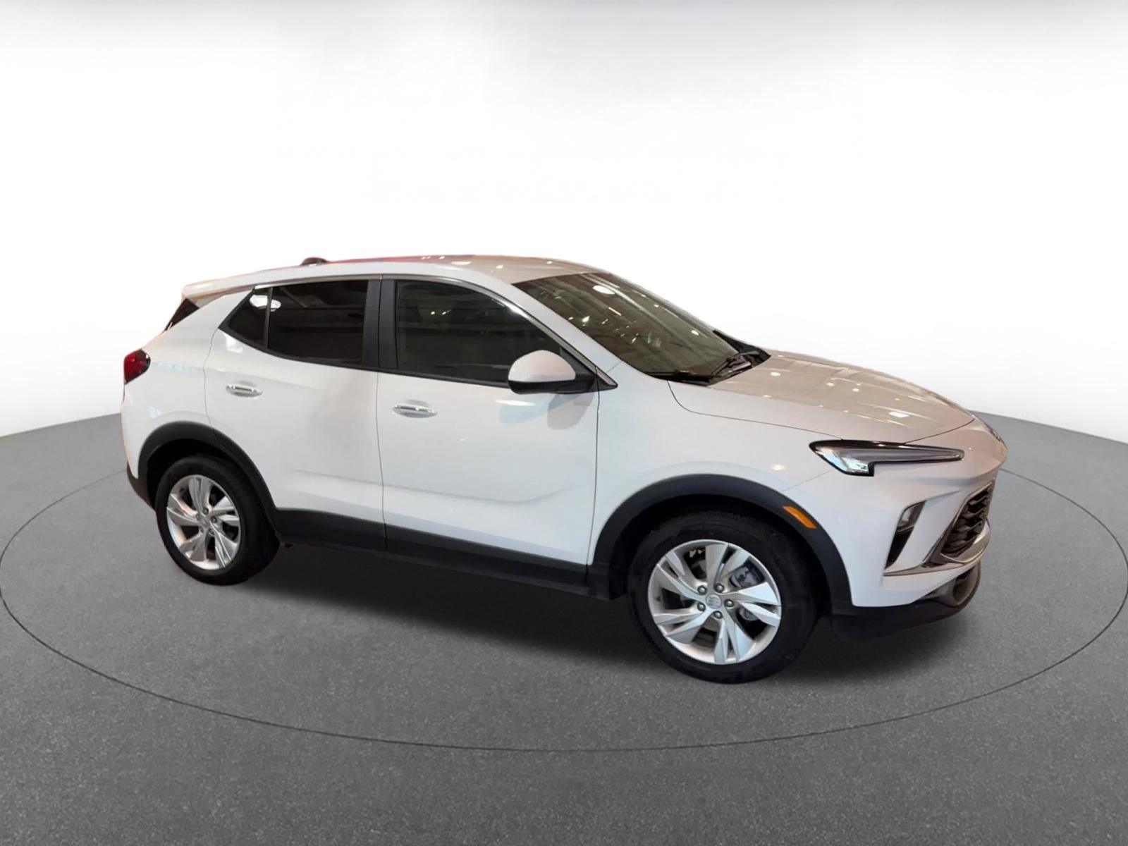 Thumbnail: 2025 Buick Encore GX - 2