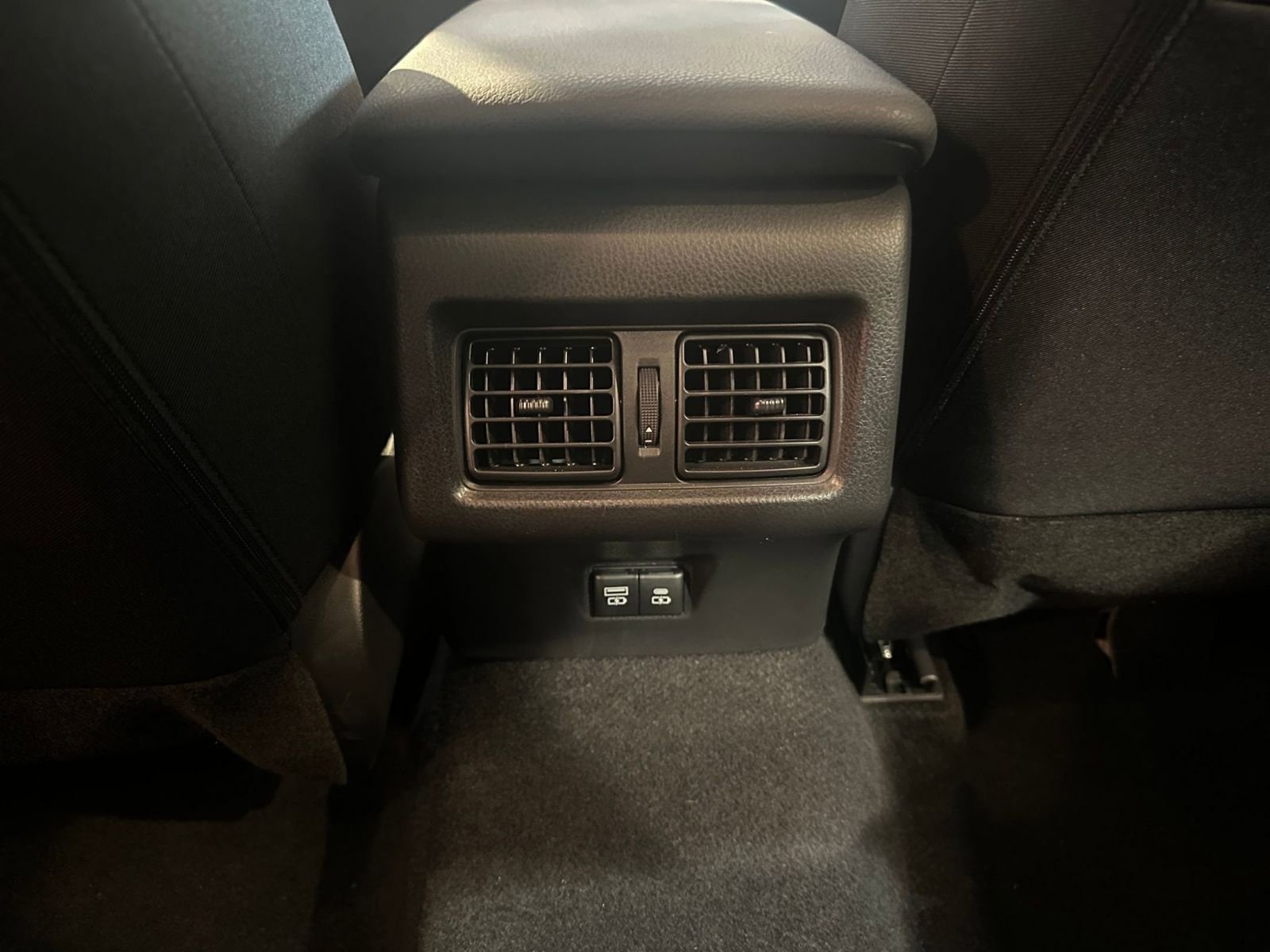 Thumbnail: 2025 Toyota Camry - 24