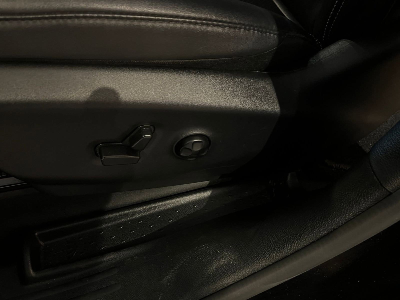 Thumbnail: 2025 Chrysler Pacifica - 22