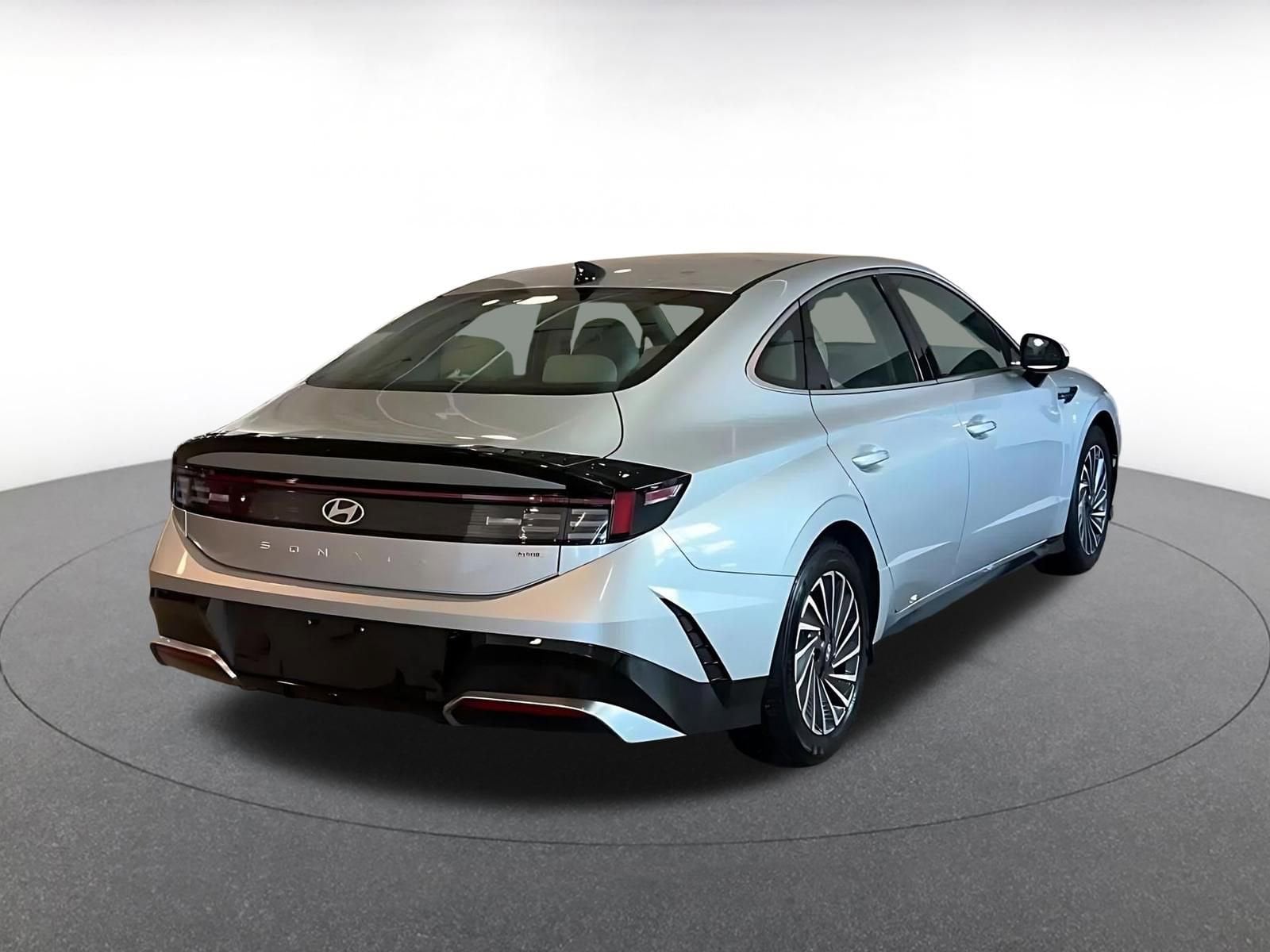 Thumbnail: 2025 Hyundai Sonata - 14