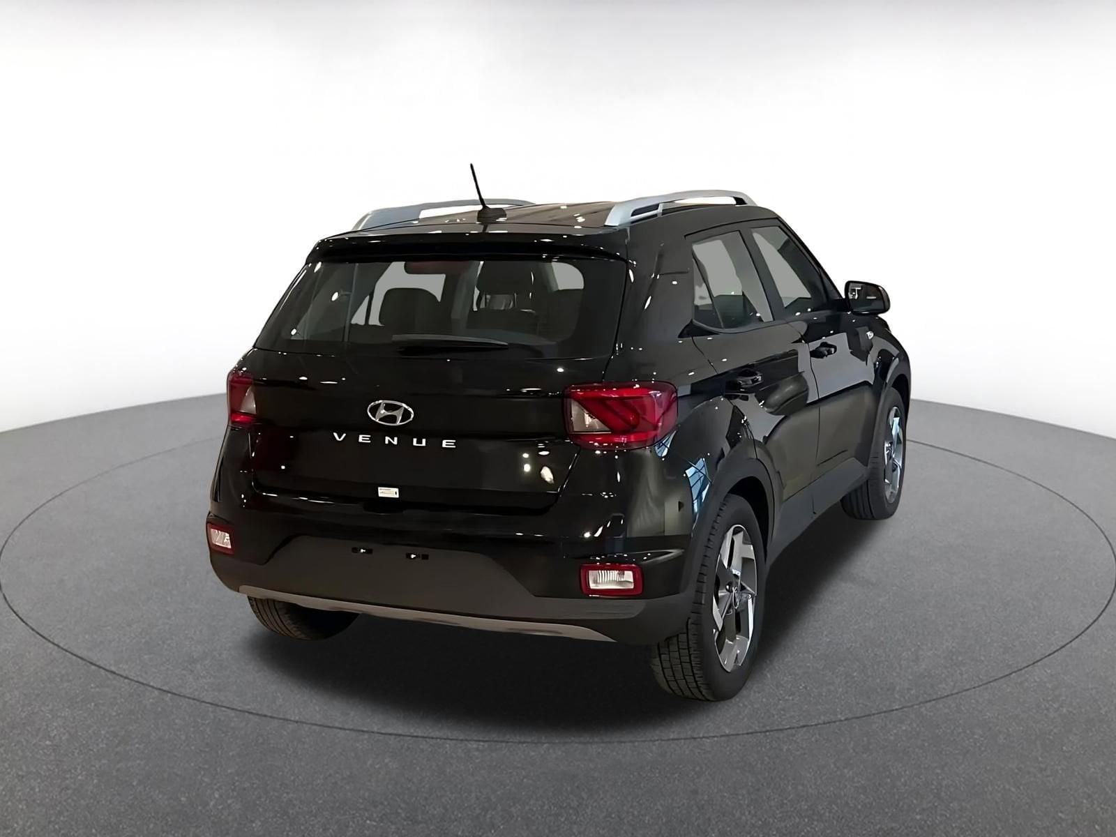 Thumbnail: 2025 Hyundai Venue - 14