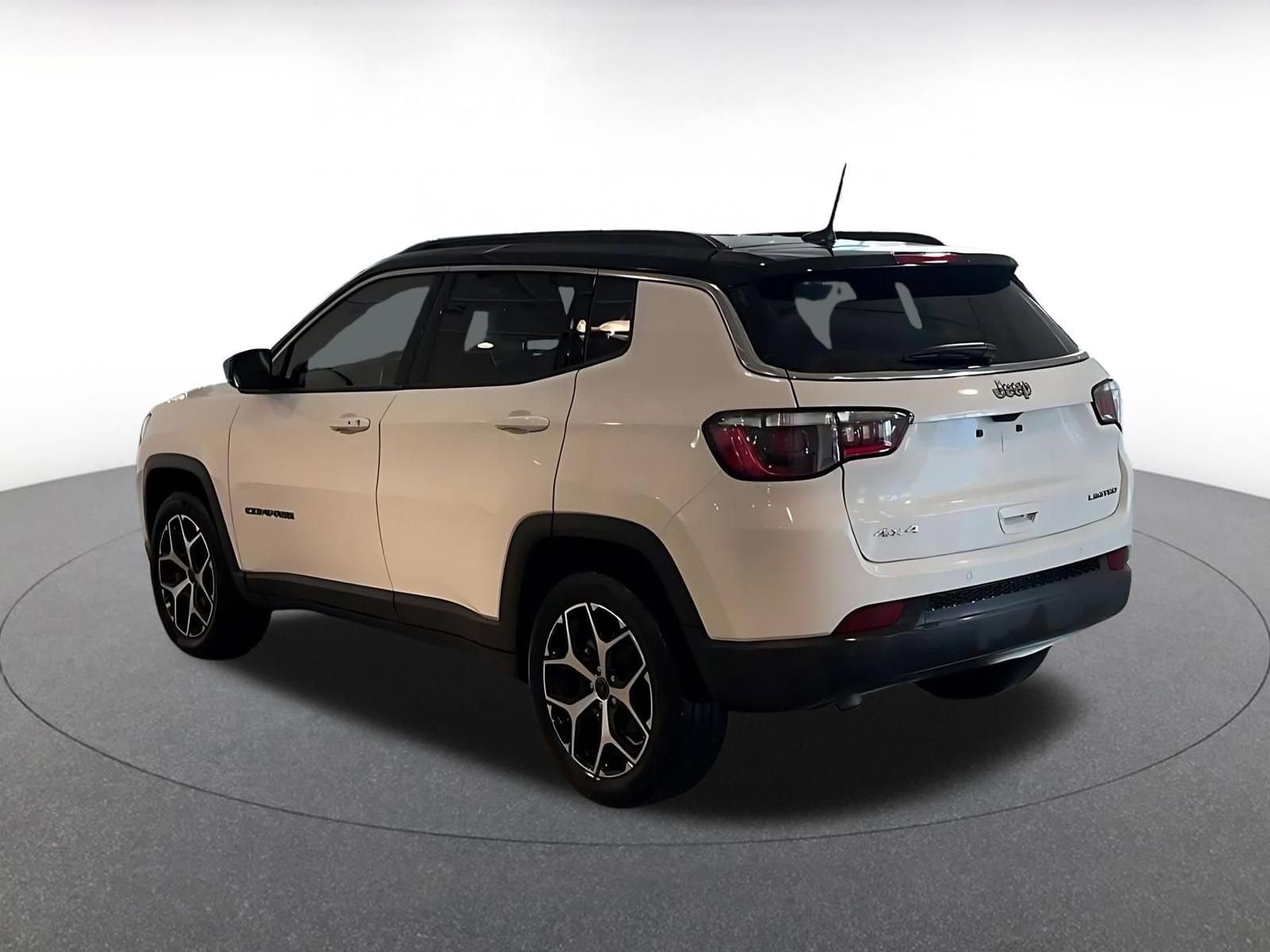 Thumbnail: 2025 Jeep Compass - 10