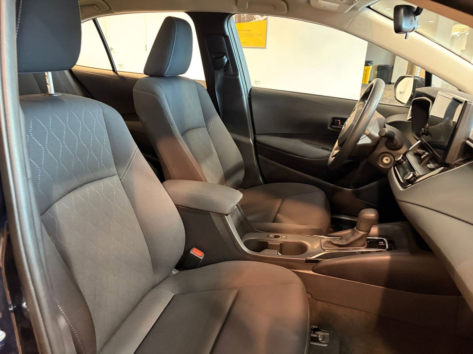 Thumbnail: 2025 Toyota Corolla - 35