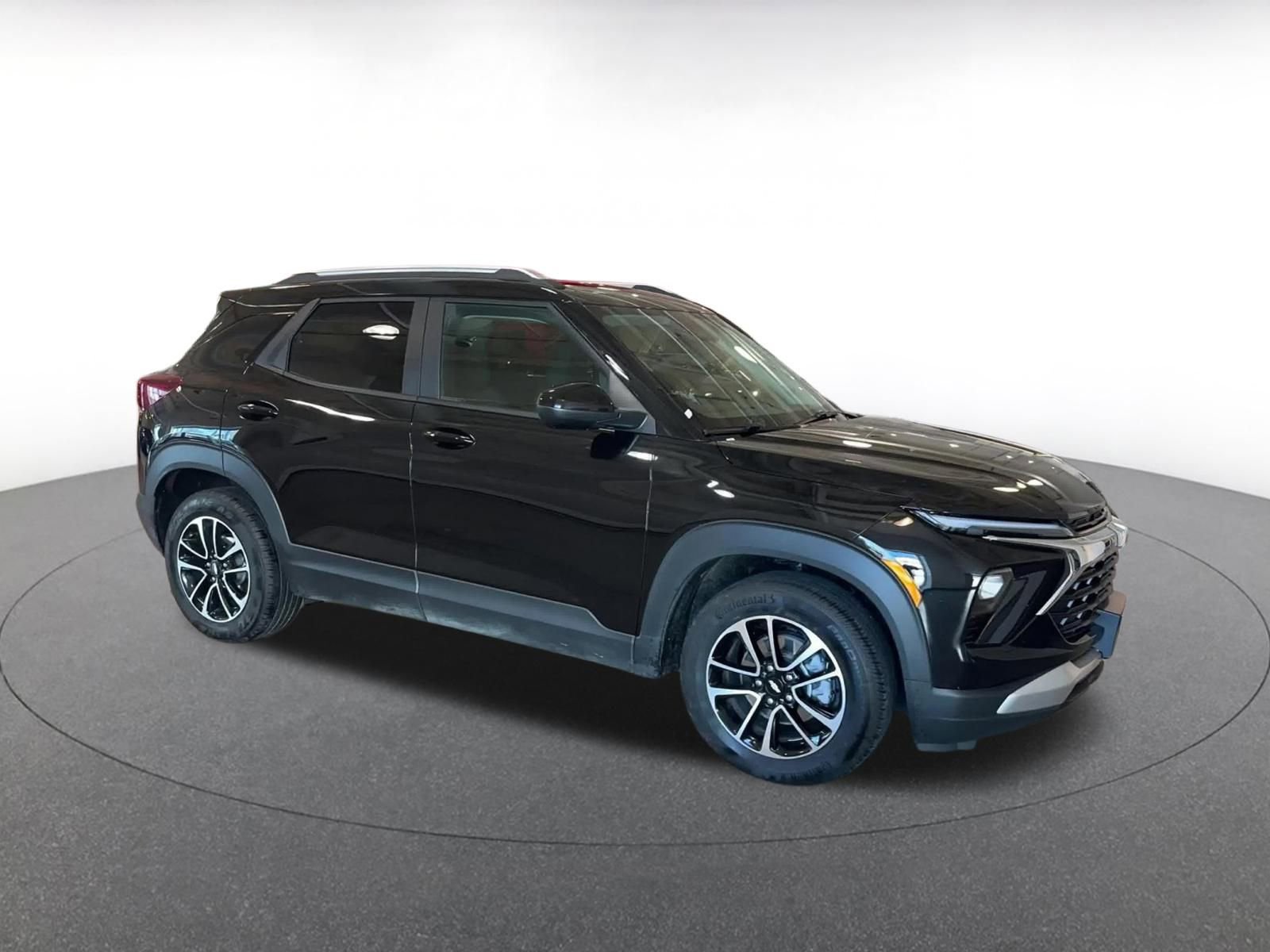 Thumbnail: 2025 Chevrolet TrailBlazer - 2