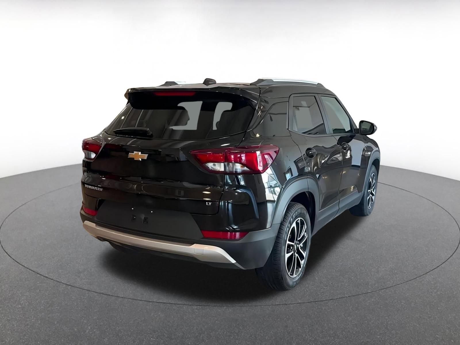Thumbnail: 2025 Chevrolet TrailBlazer - 14