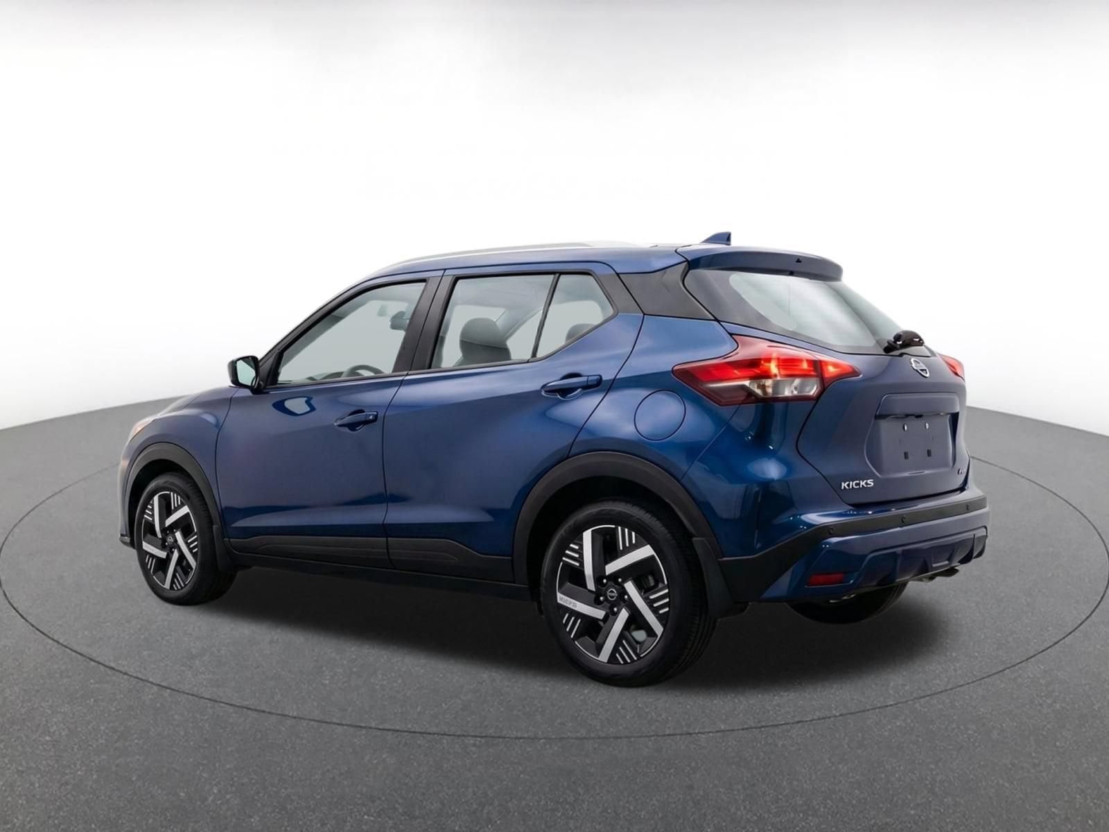 Thumbnail: 2026 Nissan Kicks - 7