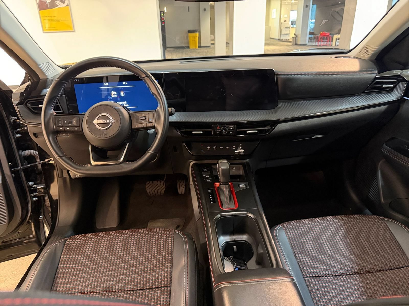 Thumbnail: 2026 Nissan Kicks - 32