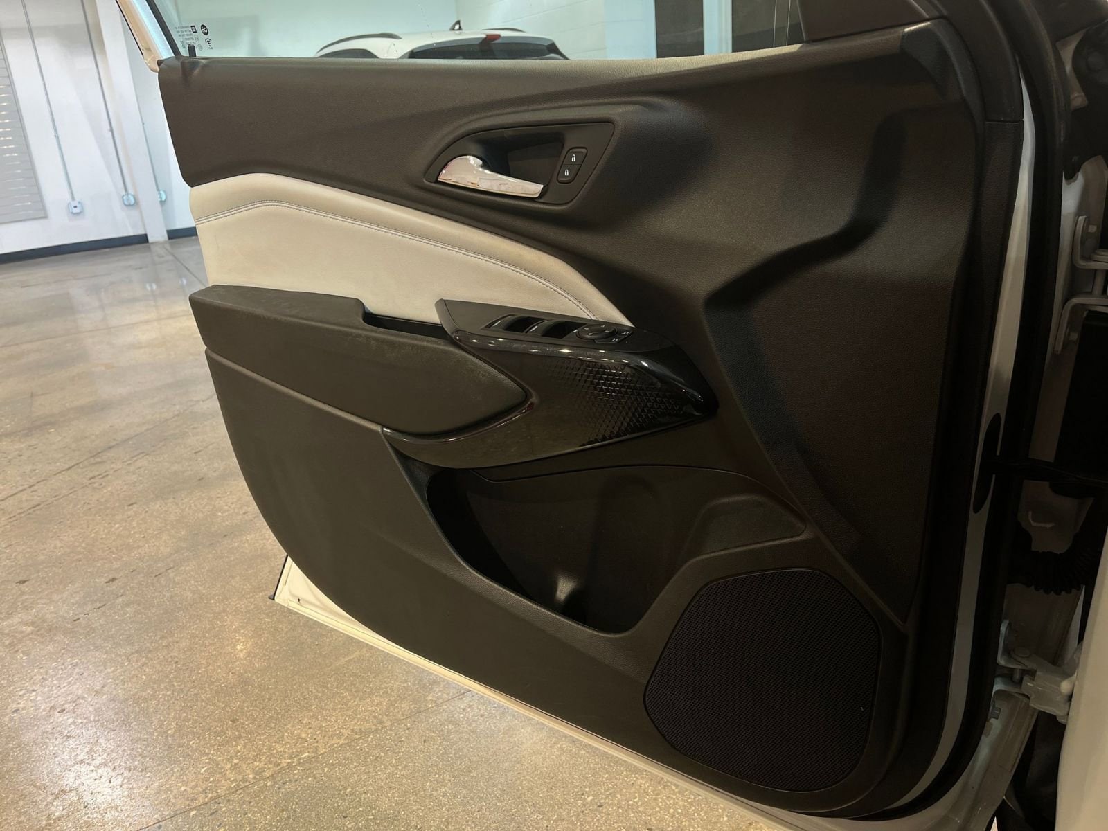 Thumbnail: 2025 Chevrolet Trax - 20