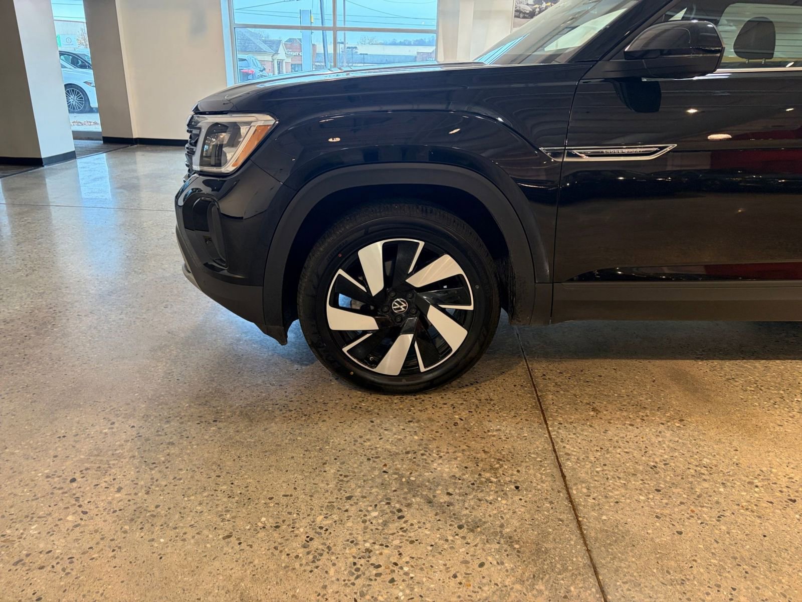 Thumbnail: 2025 Volkswagen Atlas - 10