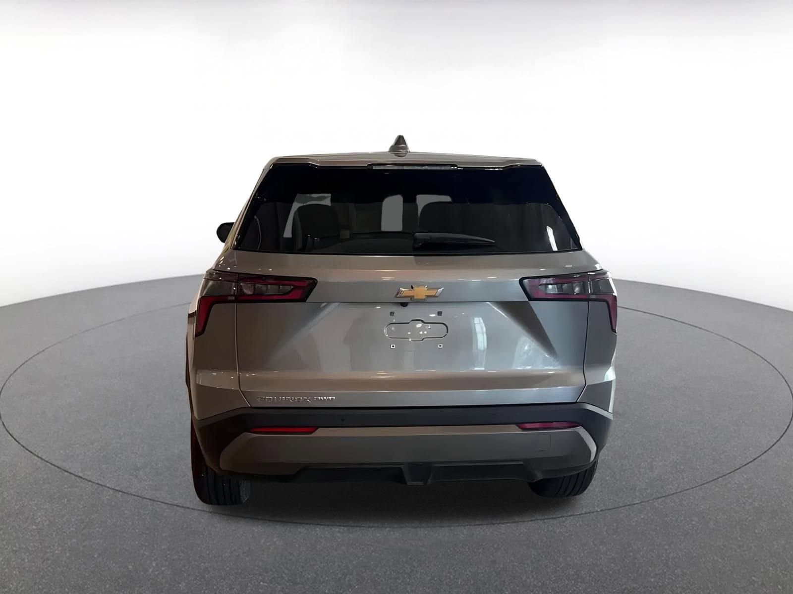 Thumbnail: 2025 Chevrolet Equinox - 12