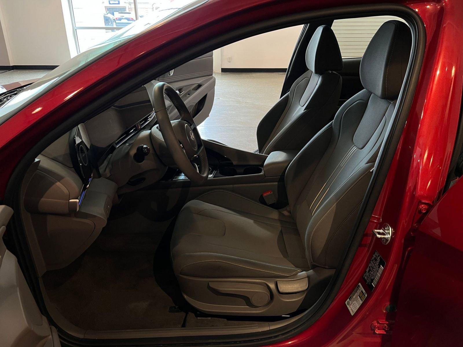 Thumbnail: 2025 Hyundai Elantra - 27