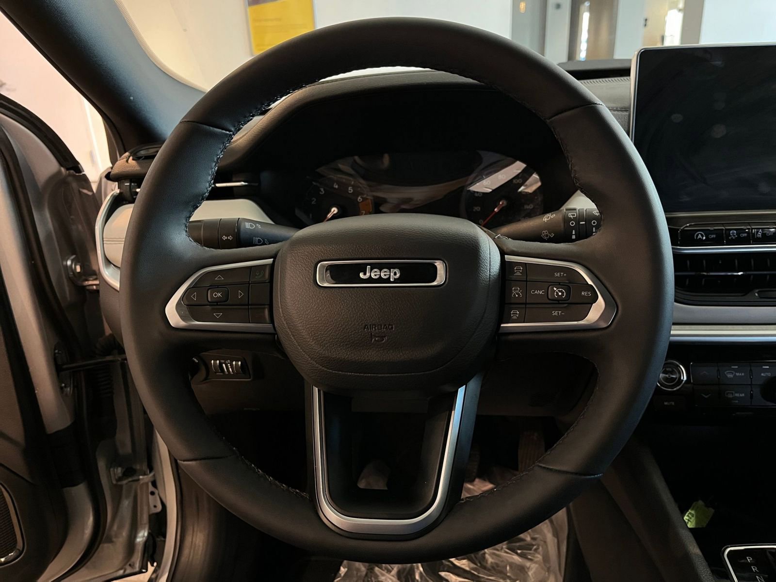 Thumbnail: 2025 Jeep Compass - 28