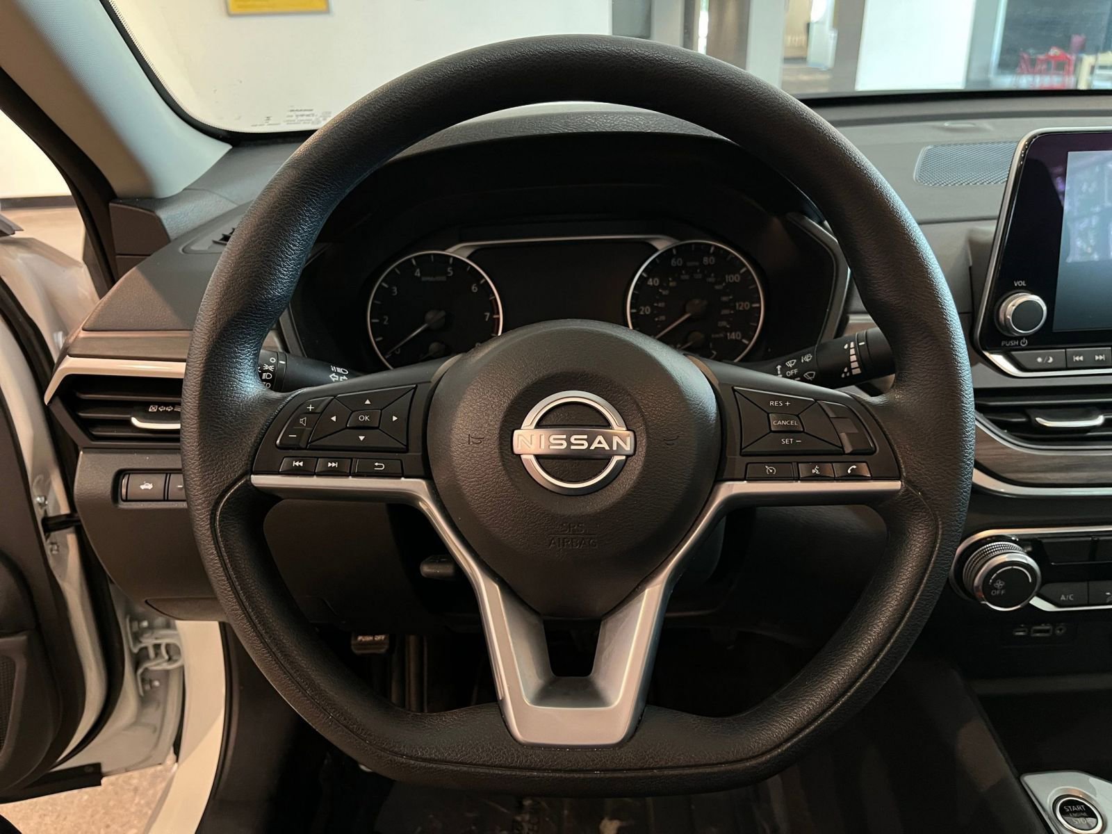 Thumbnail: 2025 Nissan Altima - 27