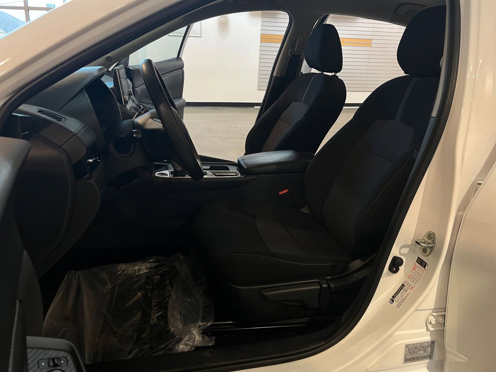 Thumbnail: 2025 Nissan Sentra - 25