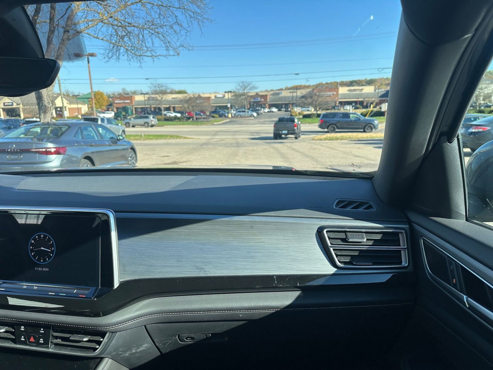 Thumbnail: 2025 Volkswagen Atlas - 35