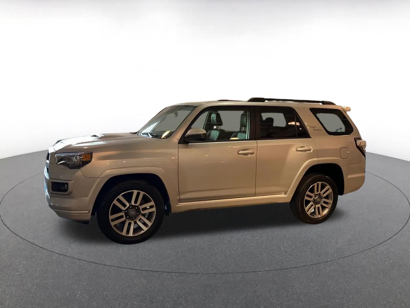Thumbnail: 2024 Toyota 4Runner - 8