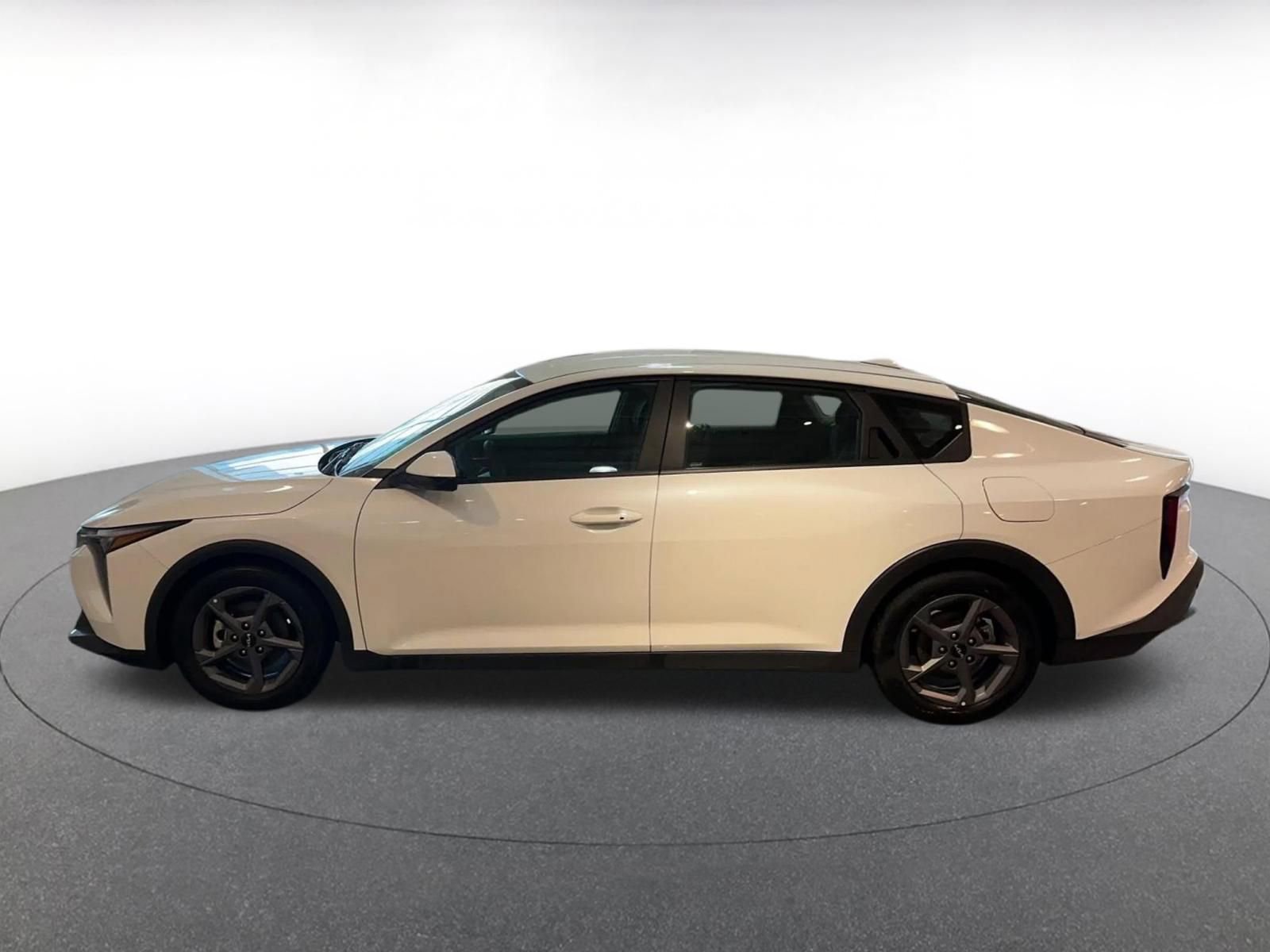 Thumbnail: 2025 Kia K4 - 9