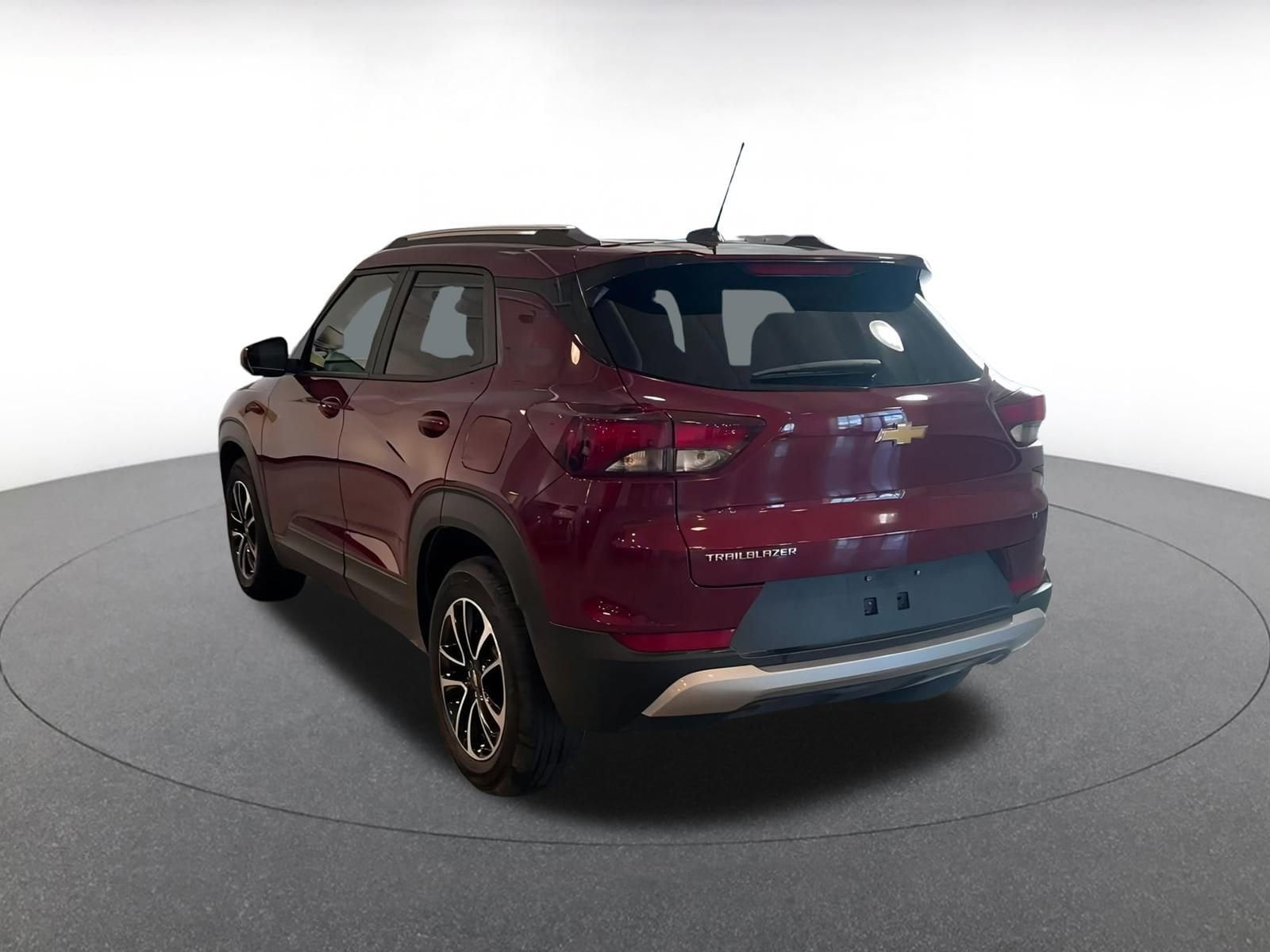 Thumbnail: 2025 Chevrolet TrailBlazer - 11