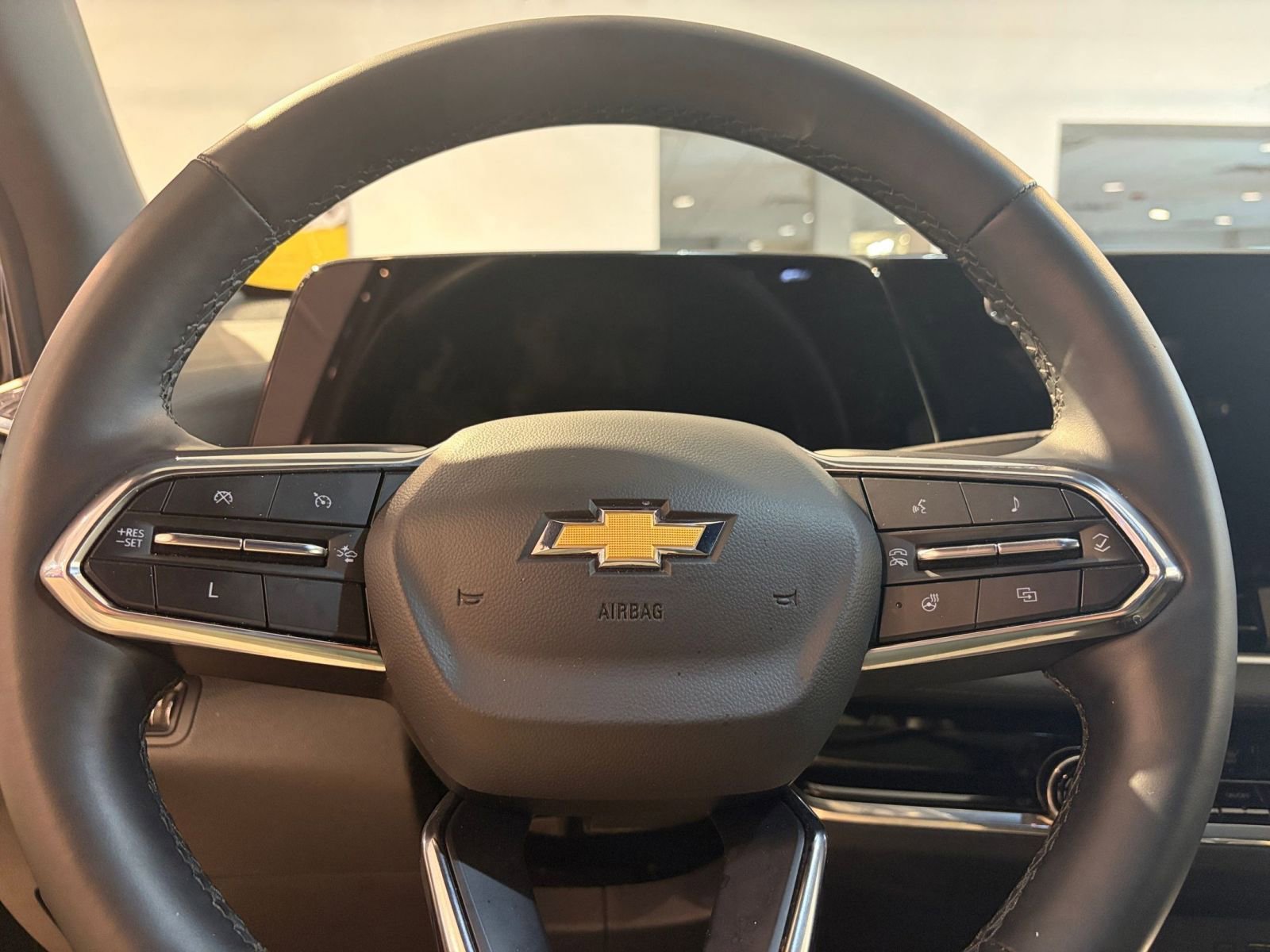 Thumbnail: 2025 Chevrolet Equinox - 28