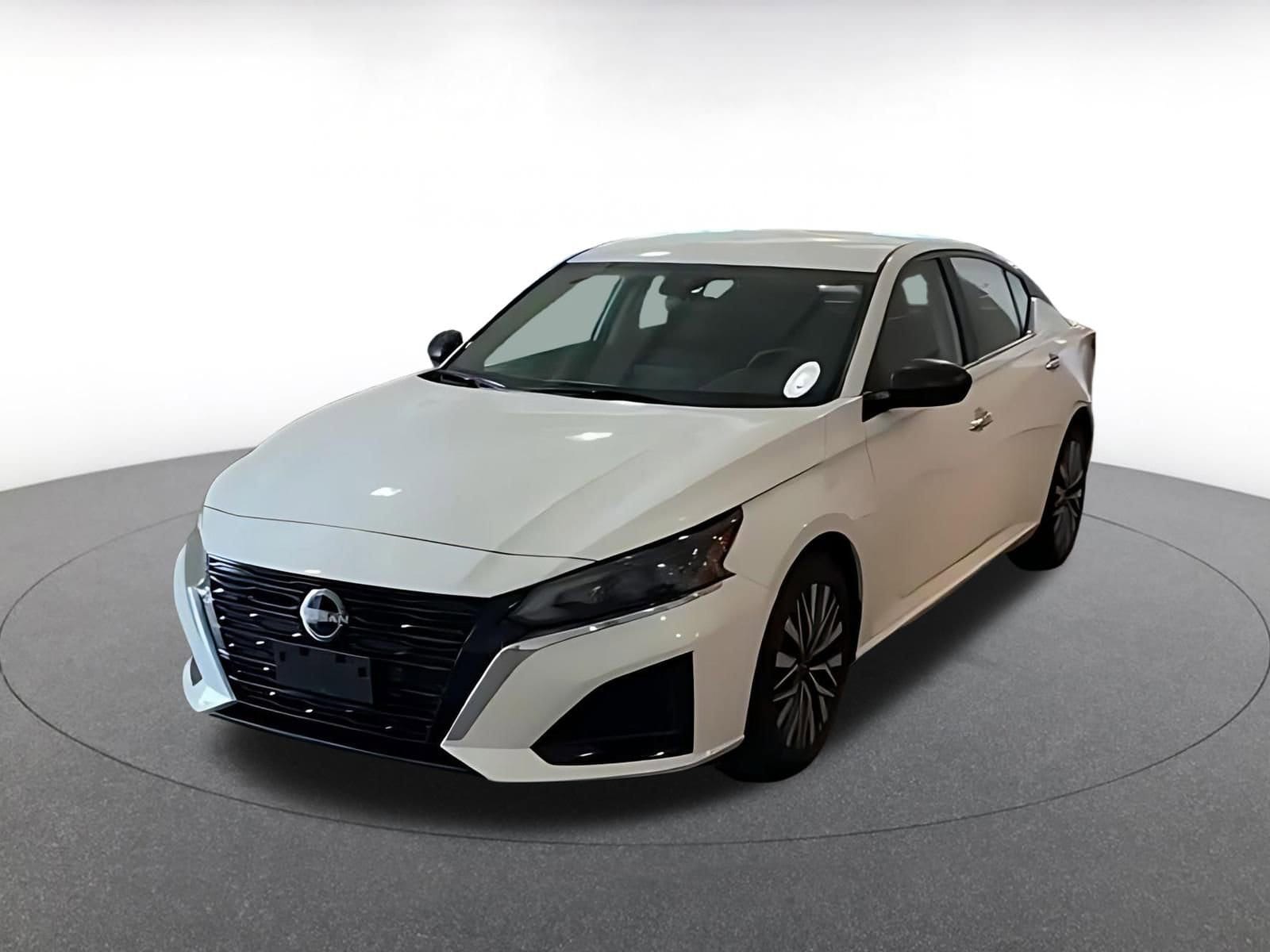 Thumbnail: 2025 Nissan Altima - 8