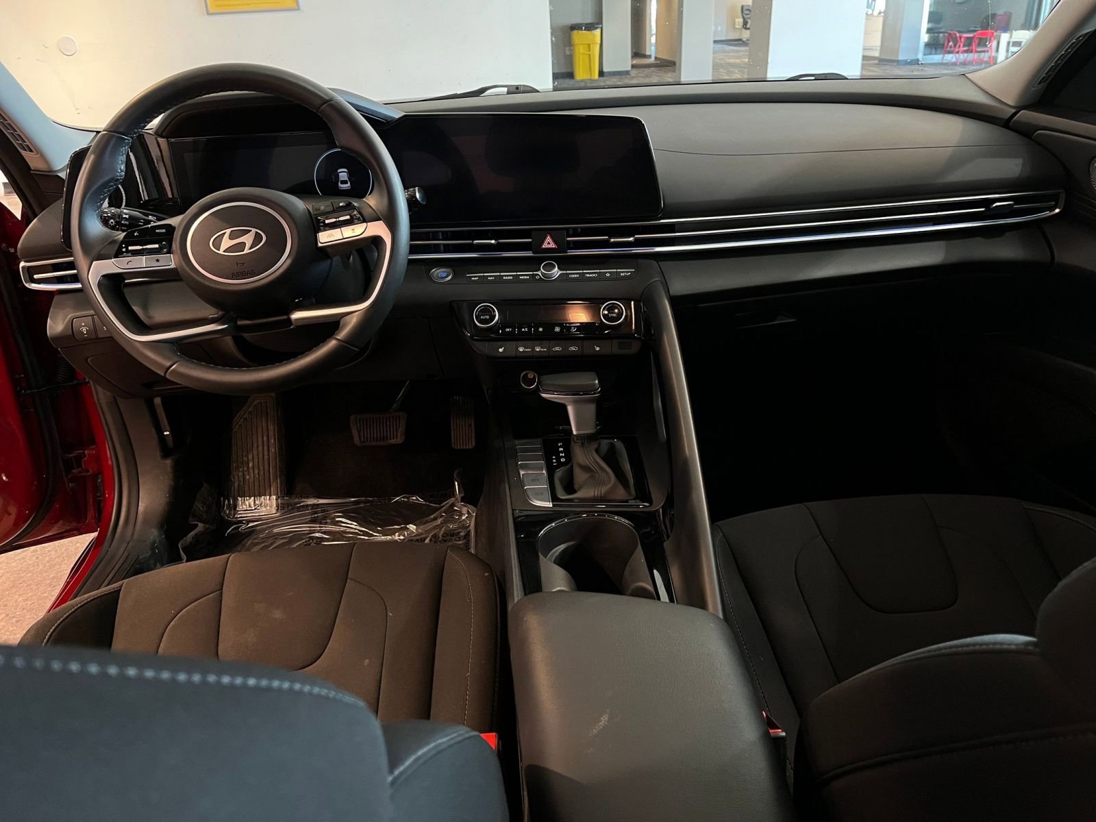 Thumbnail: 2025 Hyundai Elantra - 34