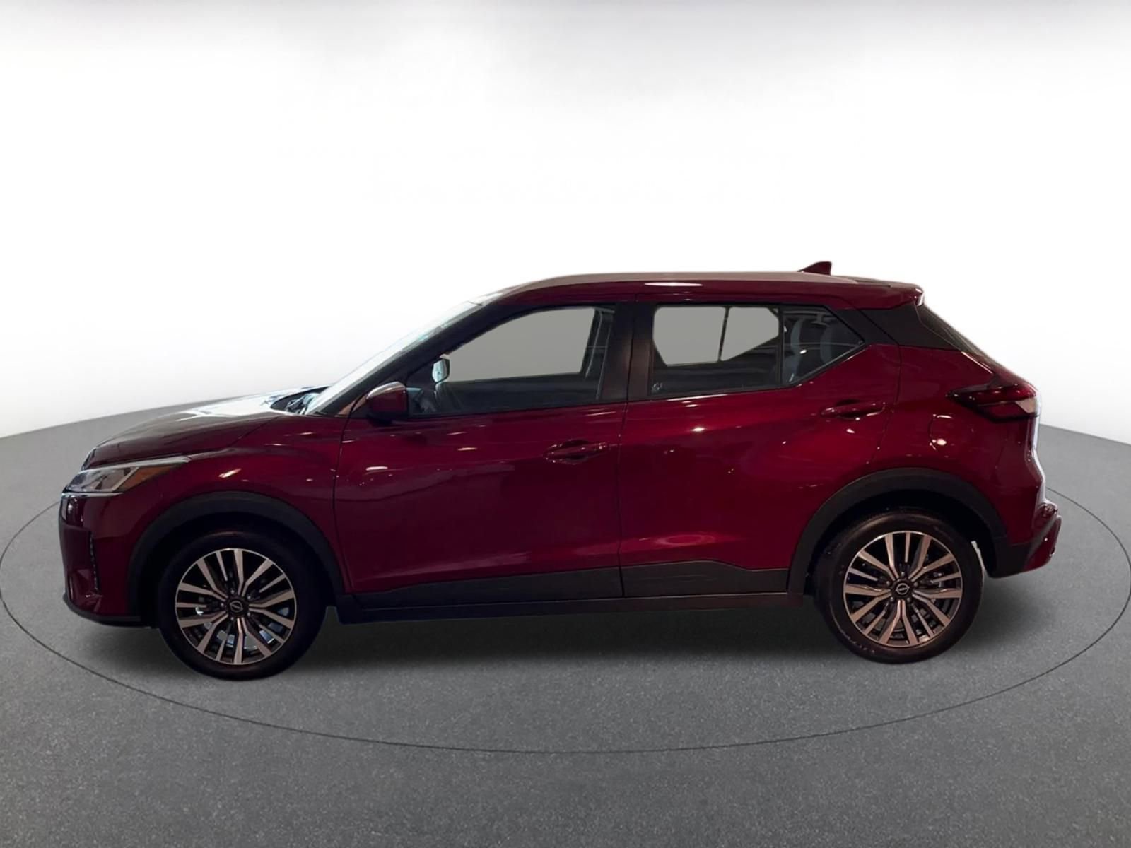 Thumbnail: 2024 Nissan Kicks - 9