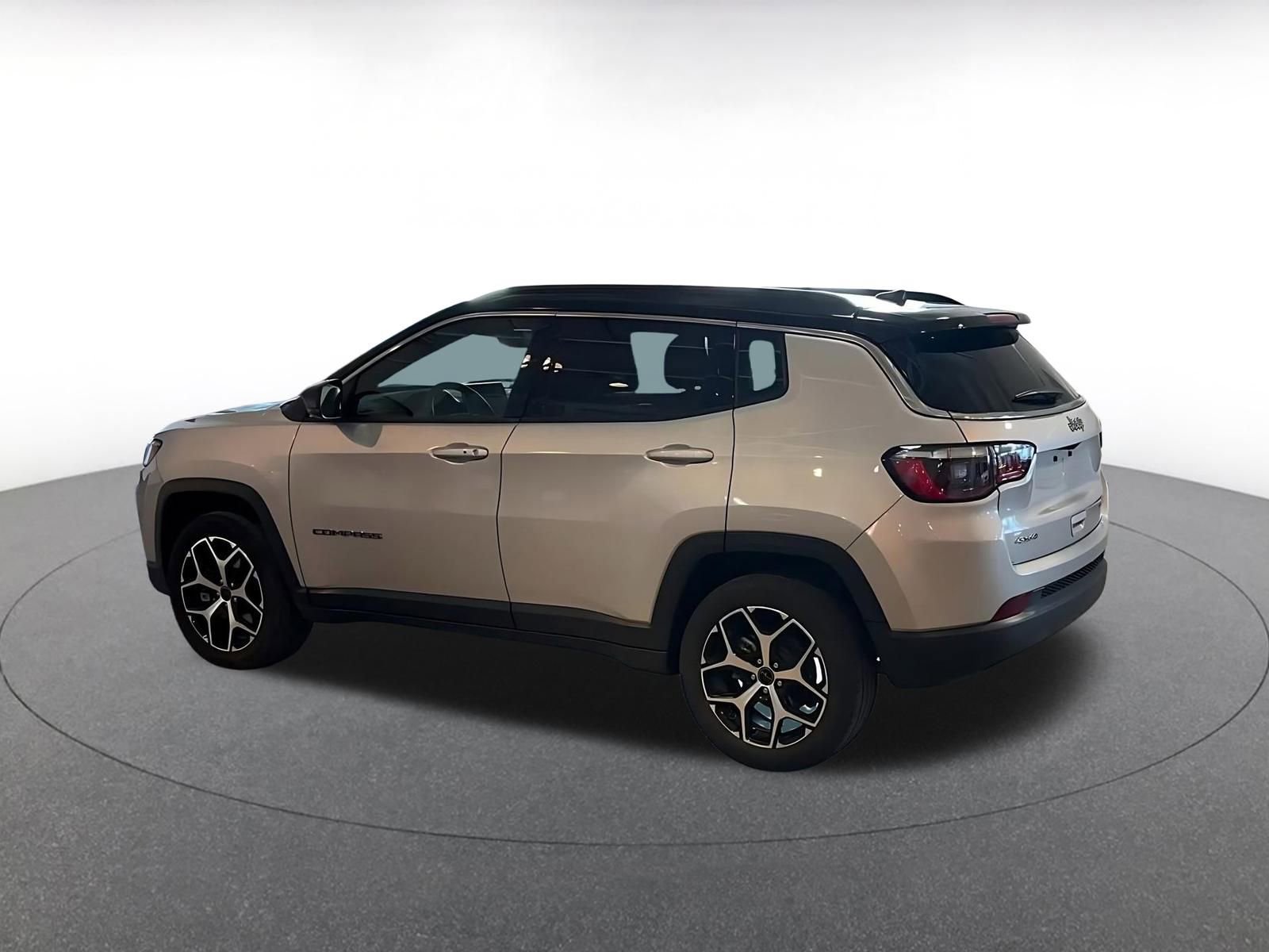 Thumbnail: 2025 Jeep Compass - 10