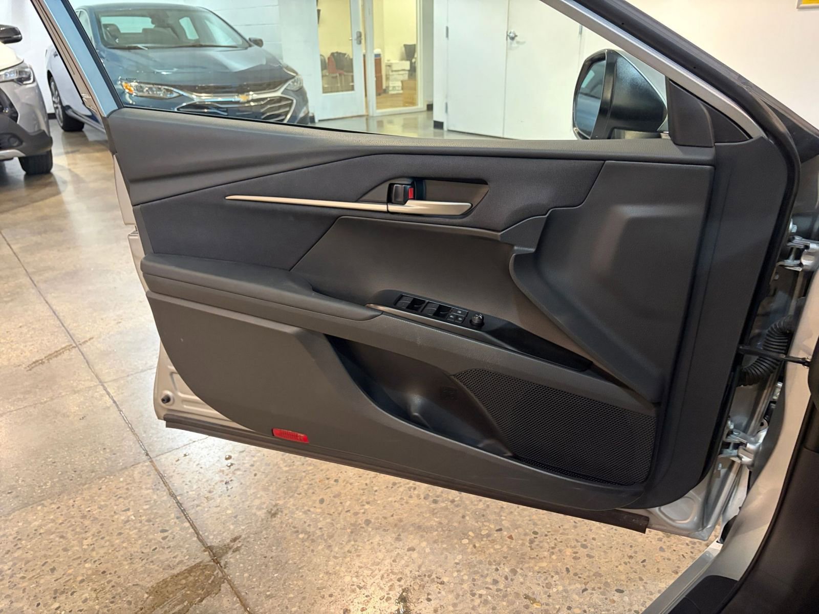 Thumbnail: 2025 Toyota Camry - 20