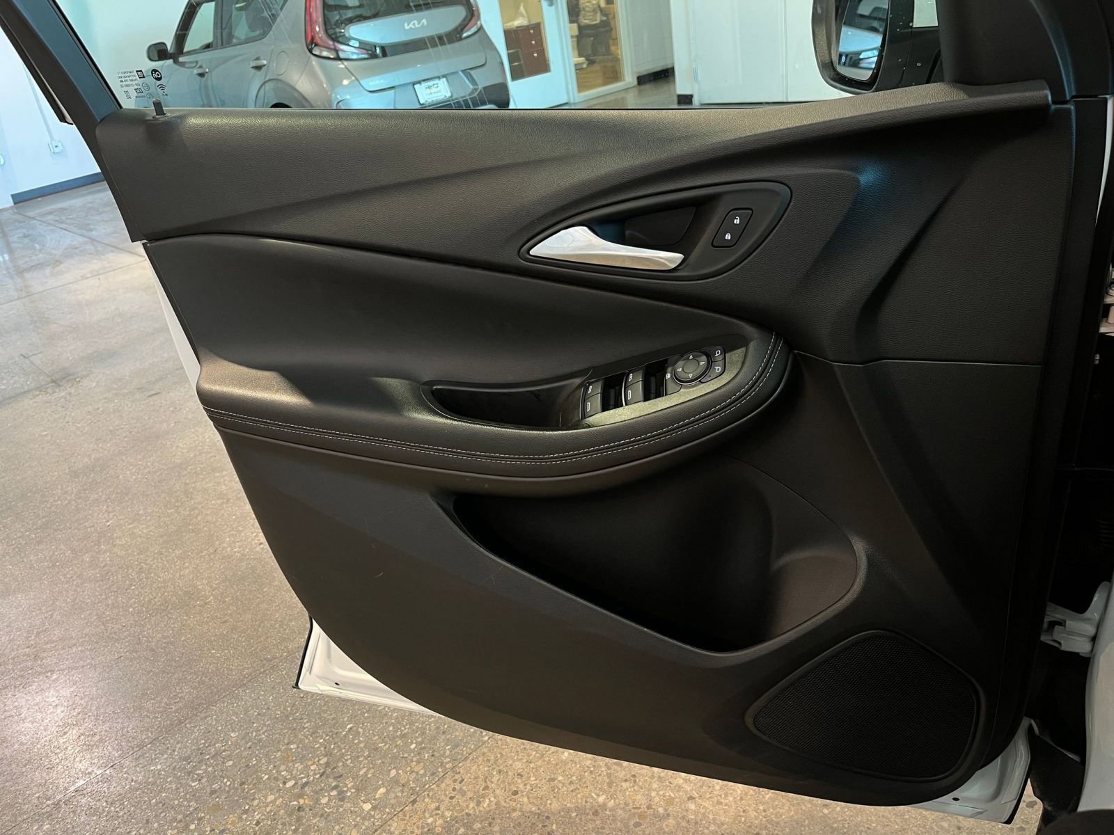 Thumbnail: 2025 Buick Encore GX - 18