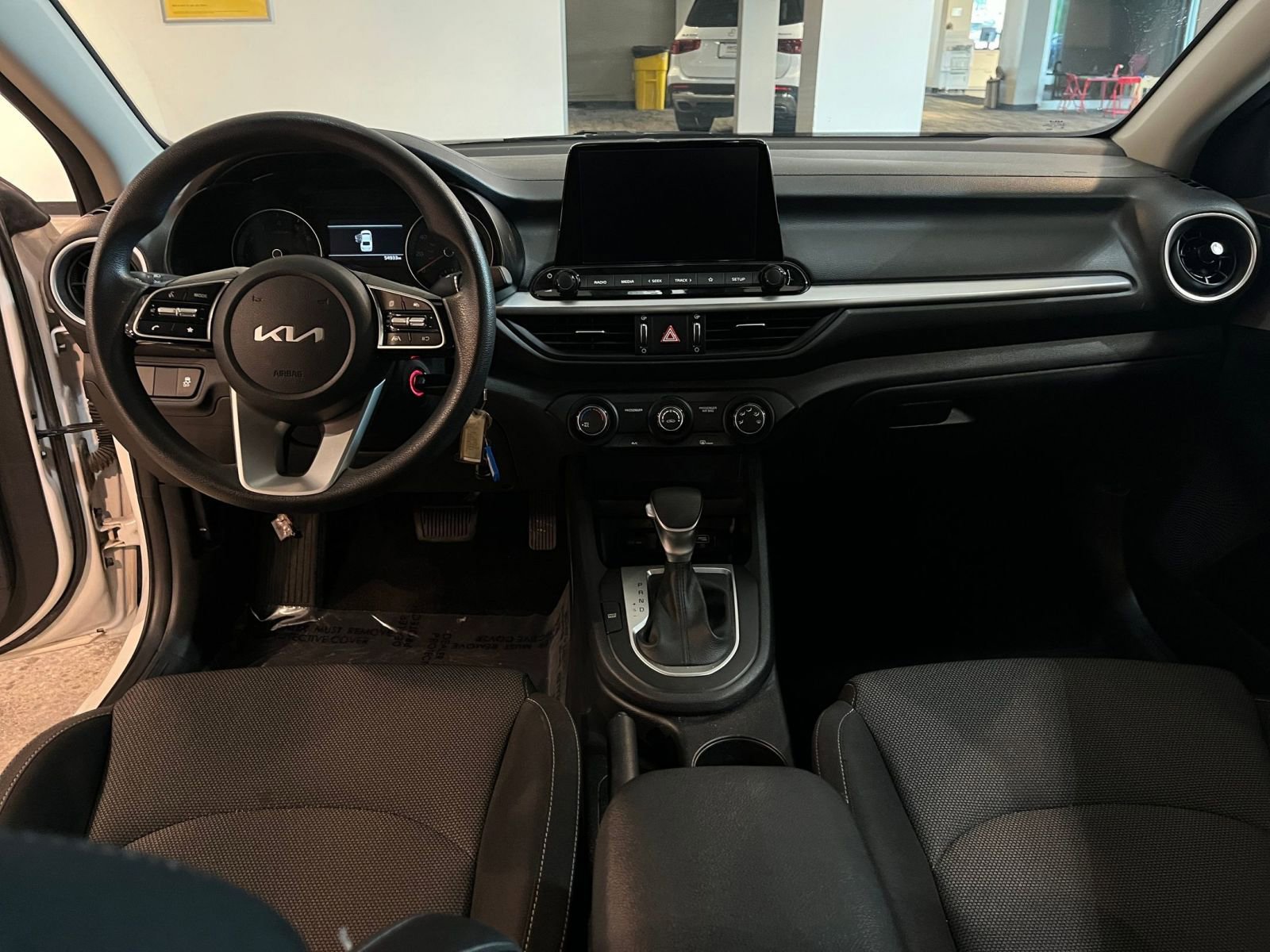 Thumbnail: 2024 Kia Forte - 32