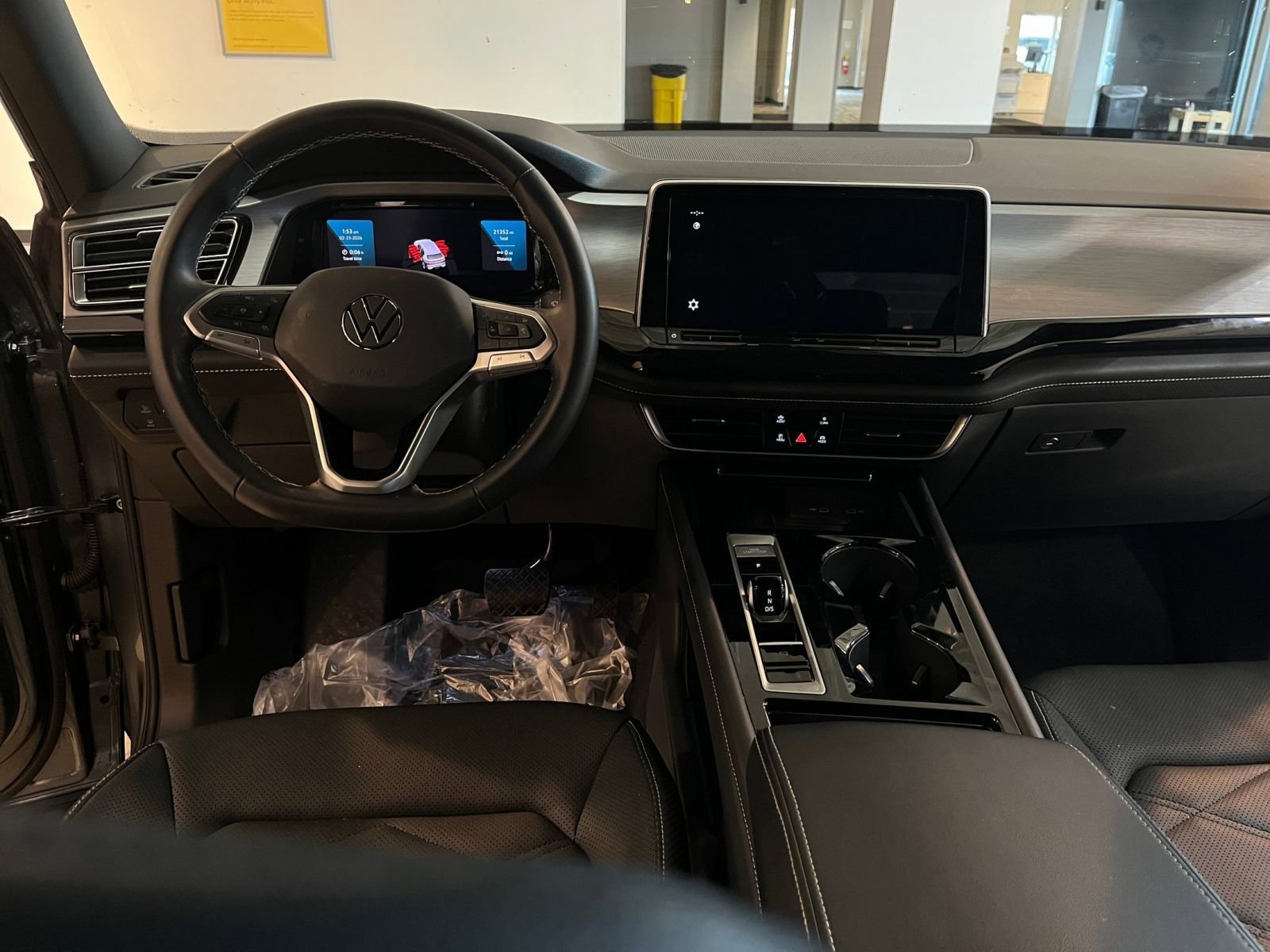 Thumbnail: 2025 Volkswagen Atlas - 35