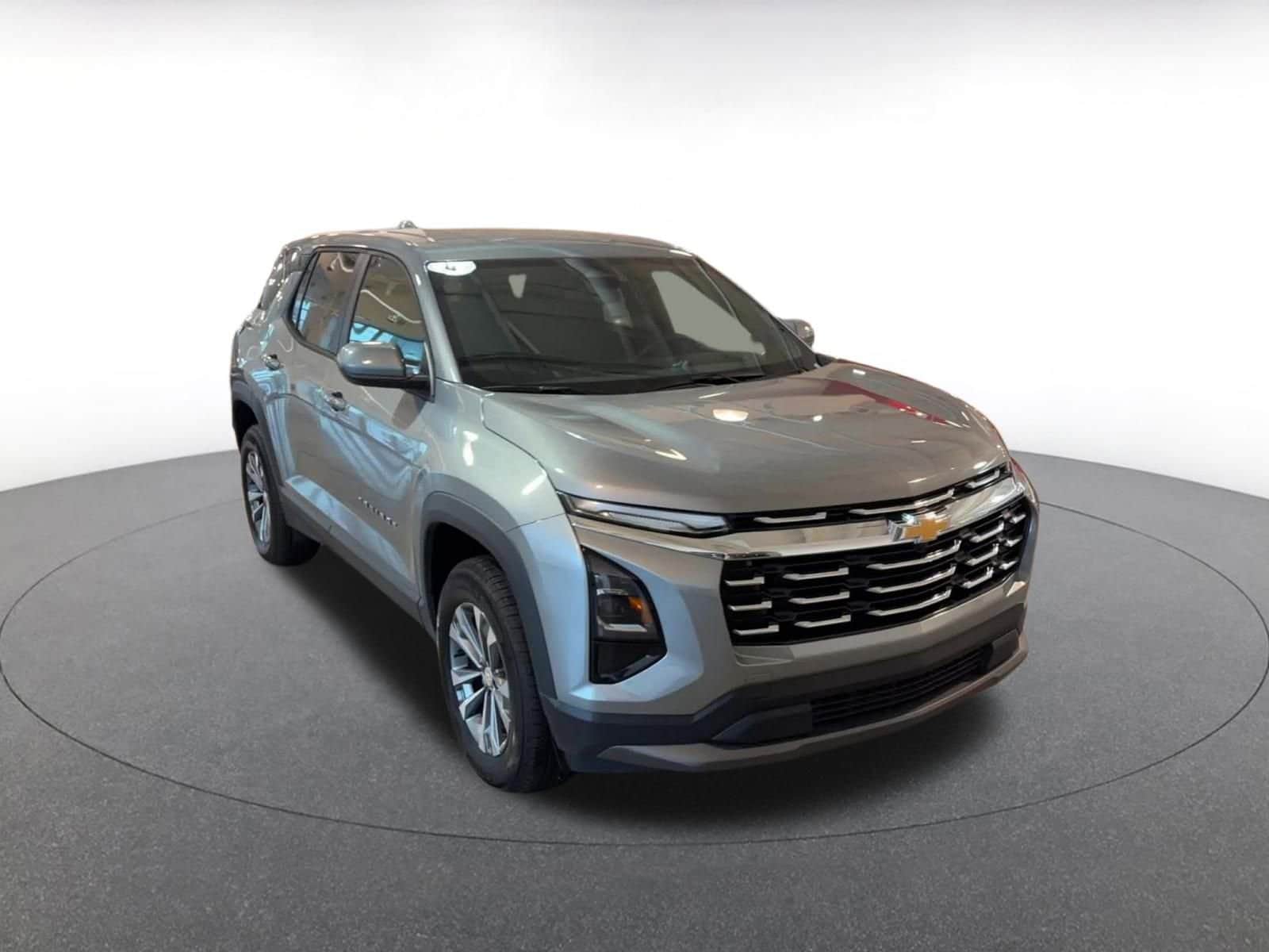 Thumbnail: 2025 Chevrolet Equinox - 3