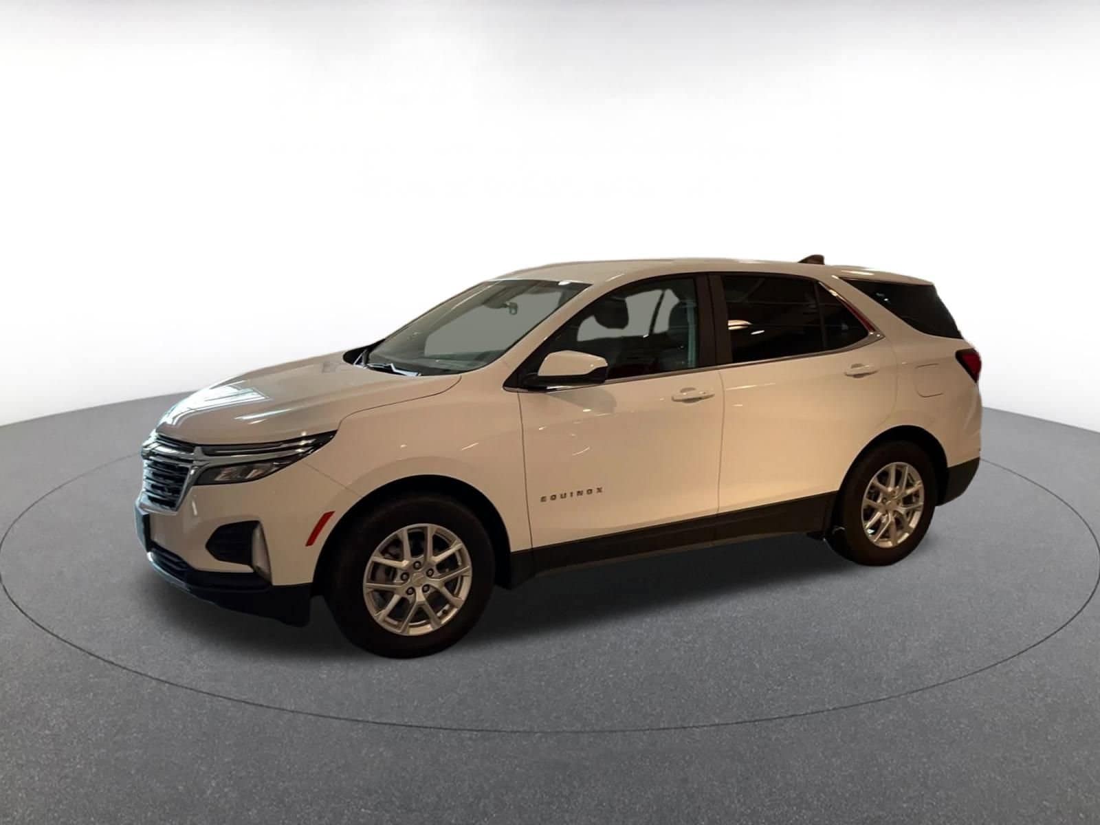 Thumbnail: 2024 Chevrolet Equinox - 8