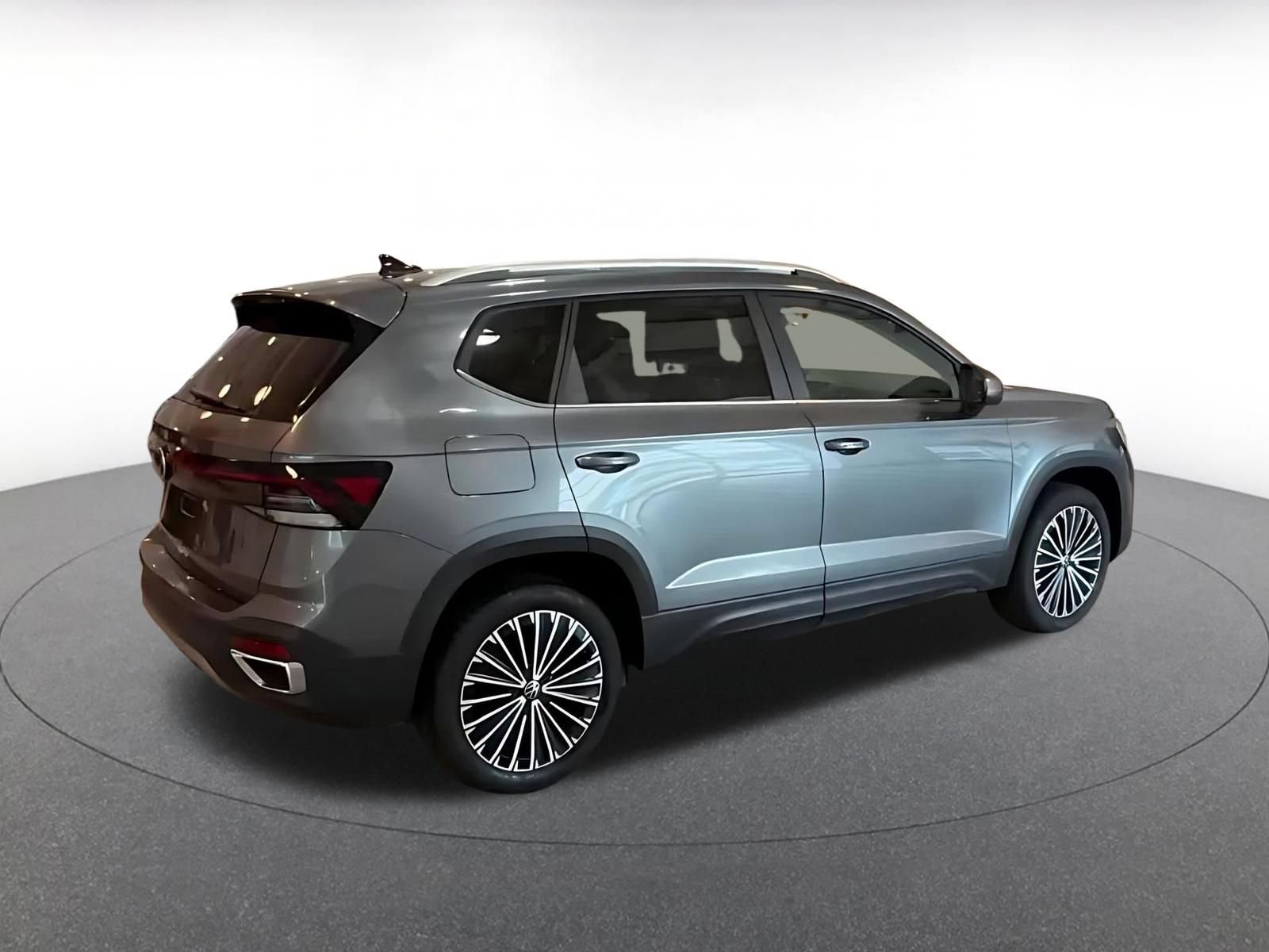 Thumbnail: 2026 Volkswagen Taos - 11