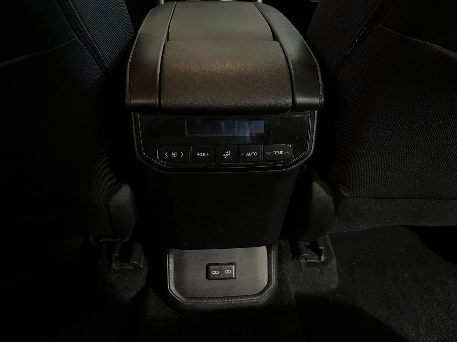 Thumbnail: 2025 Toyota Highlander - 24